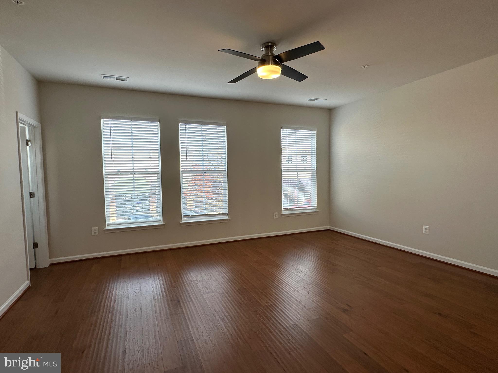 HASTINGS MARKETPLACE - Residential Lease