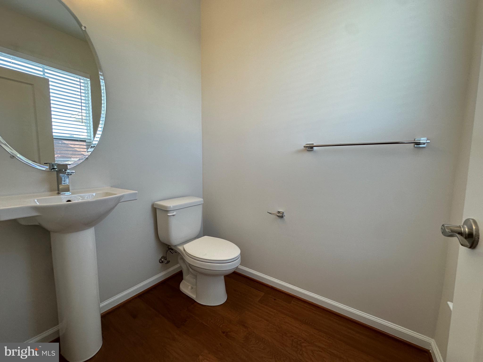 HASTINGS MARKETPLACE - Residential Lease