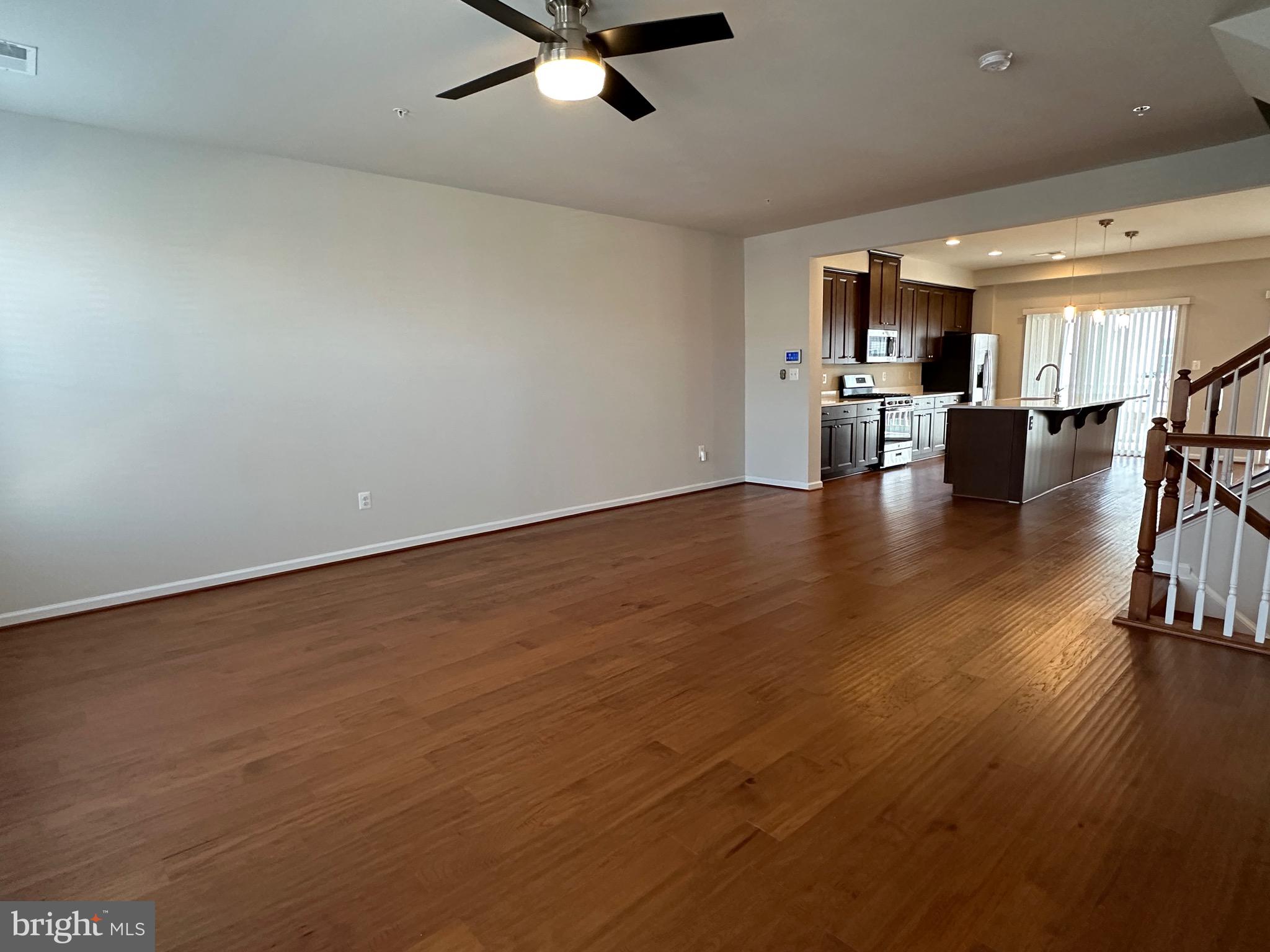 HASTINGS MARKETPLACE - Residential Lease