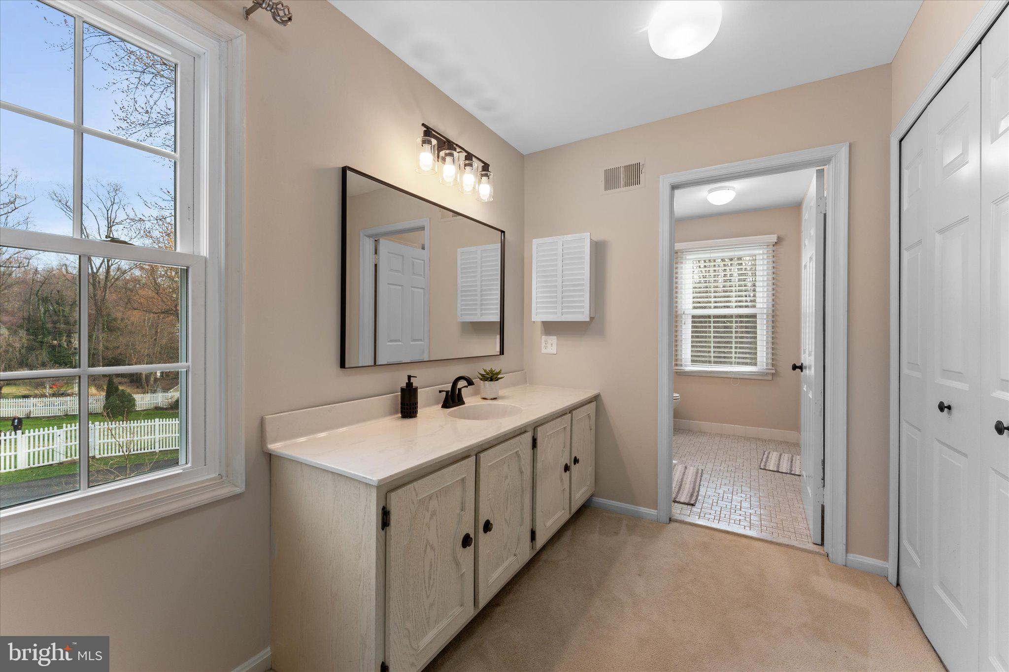 FOX MILL WOODS - Residential