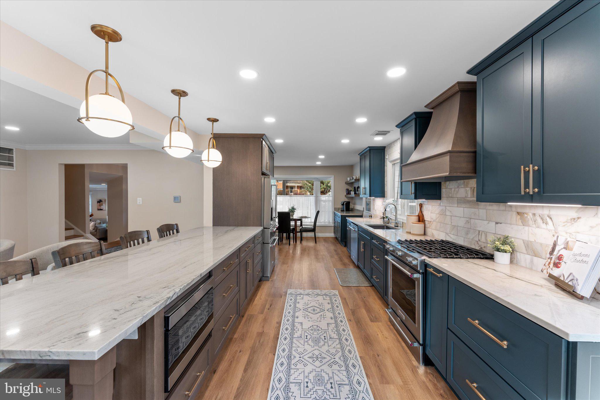 FOX MILL WOODS - Residential