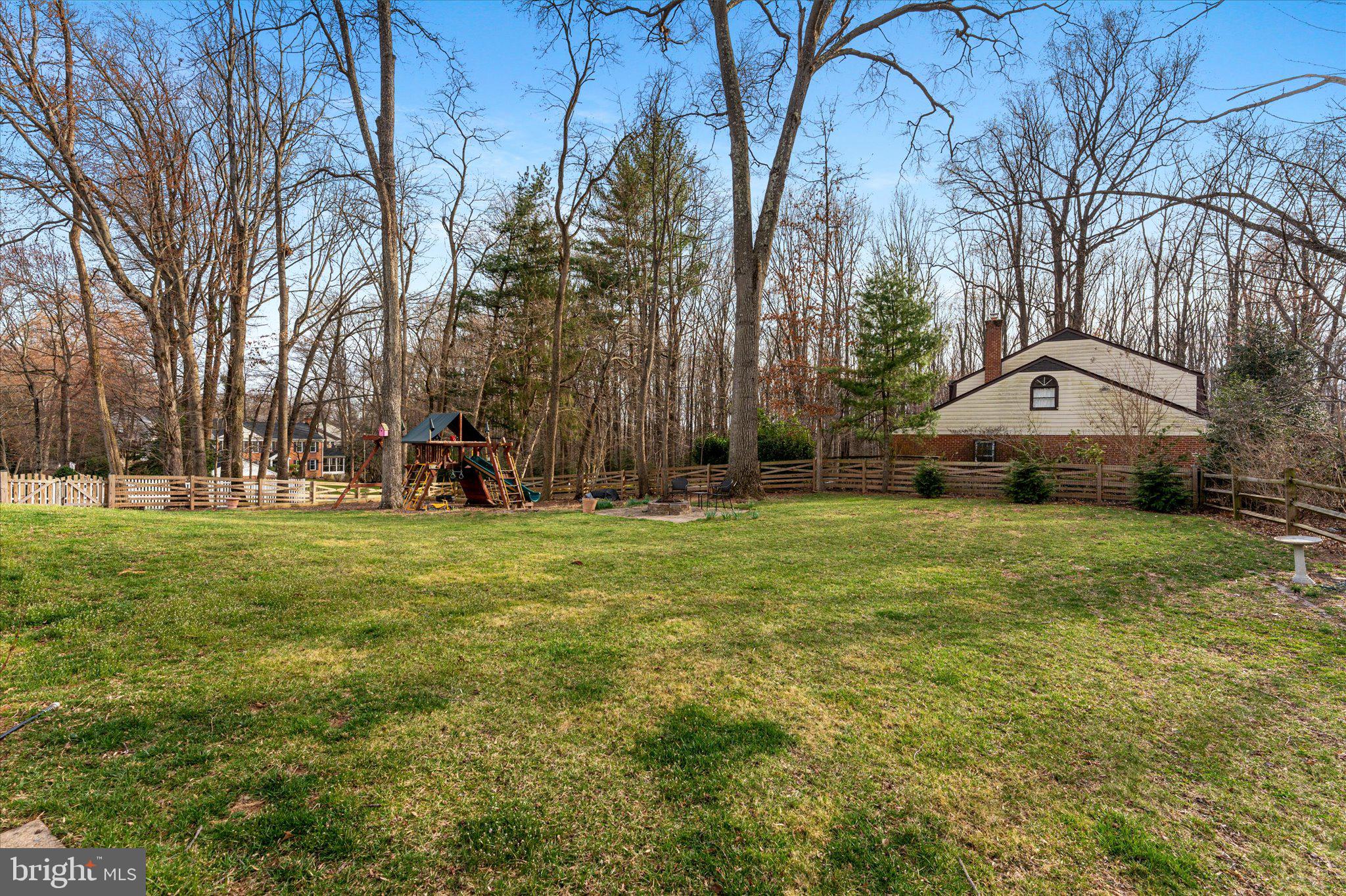 FOX MILL WOODS - Residential