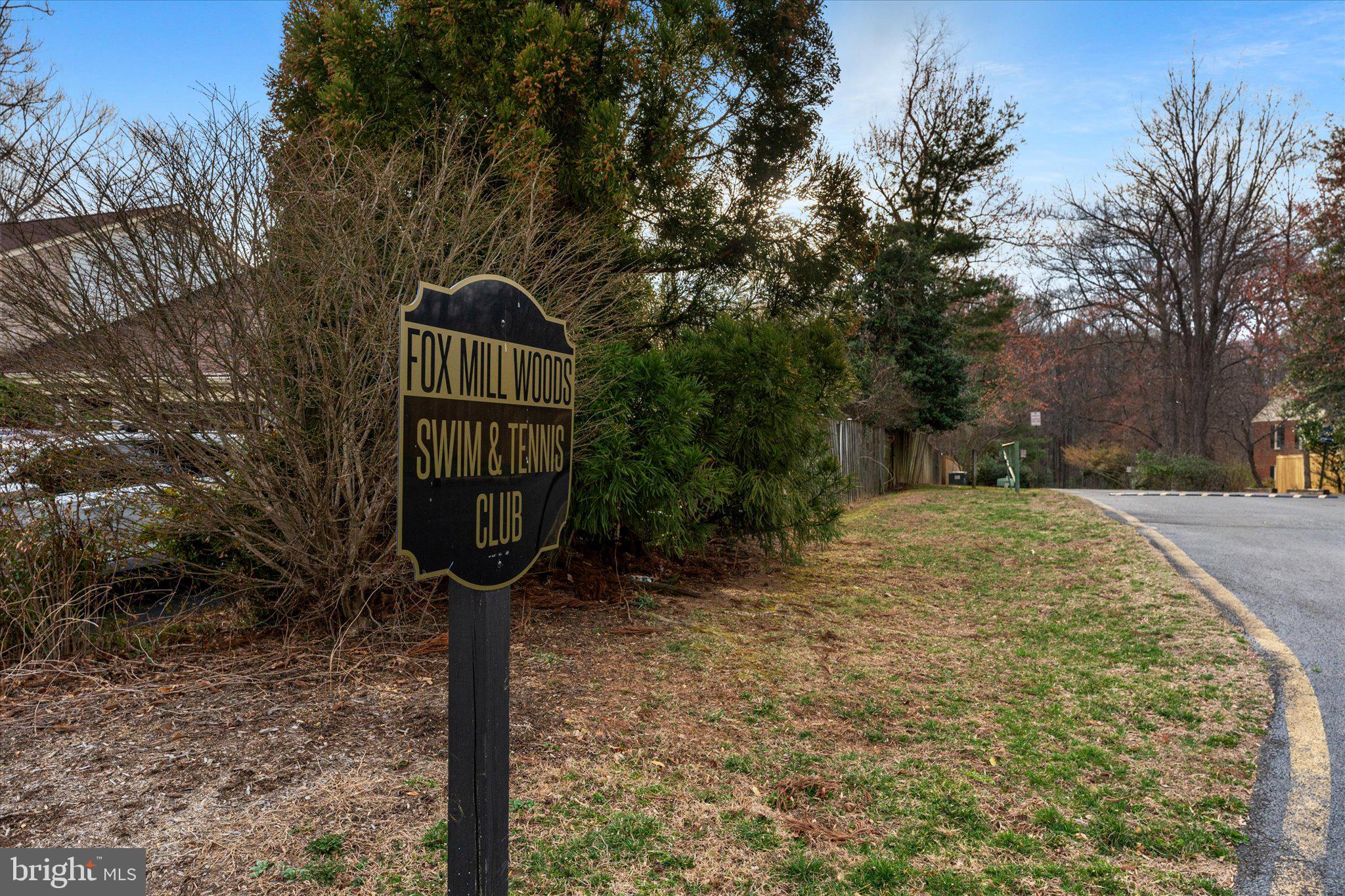 FOX MILL WOODS - Residential