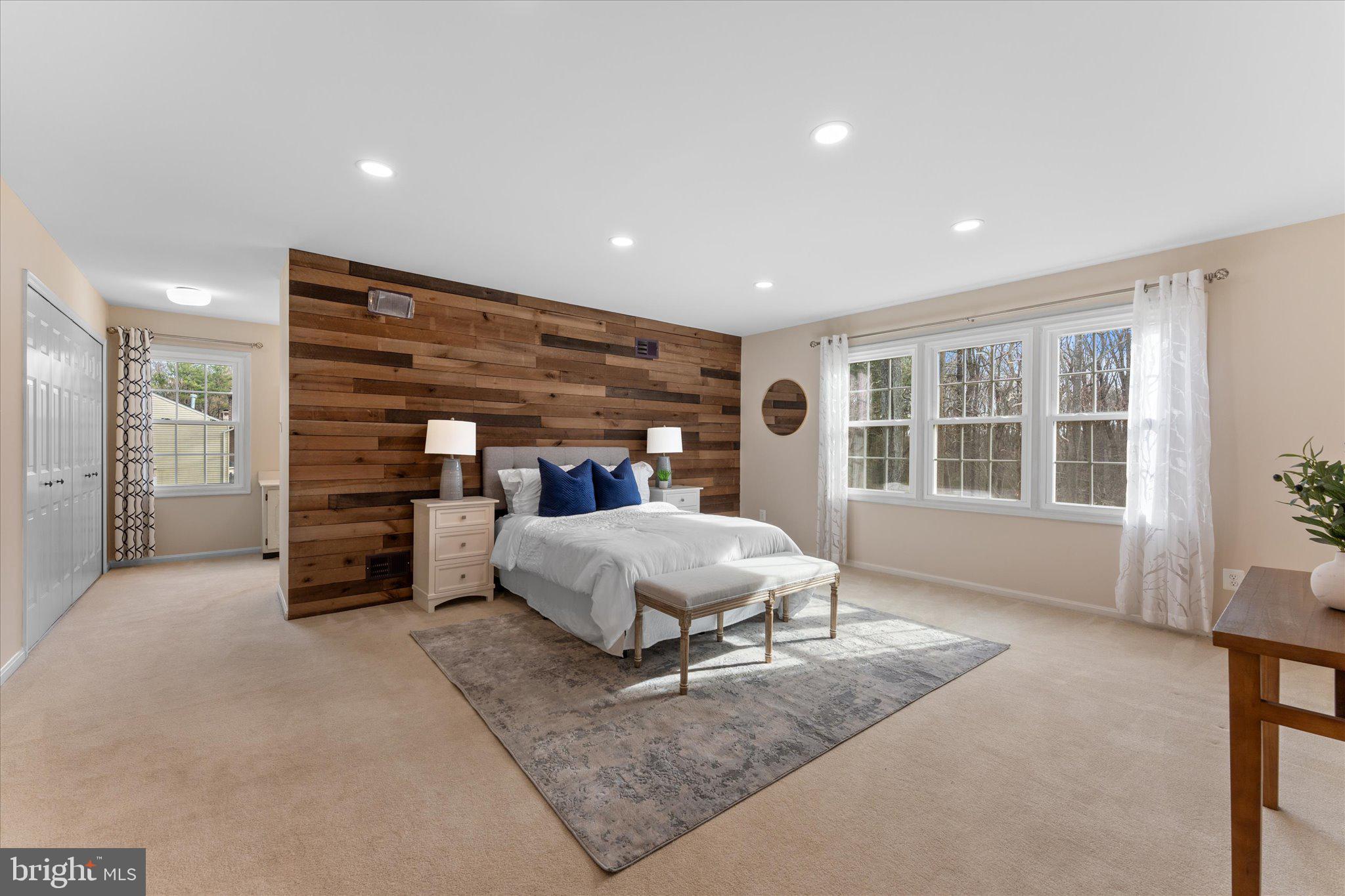 FOX MILL WOODS - Residential