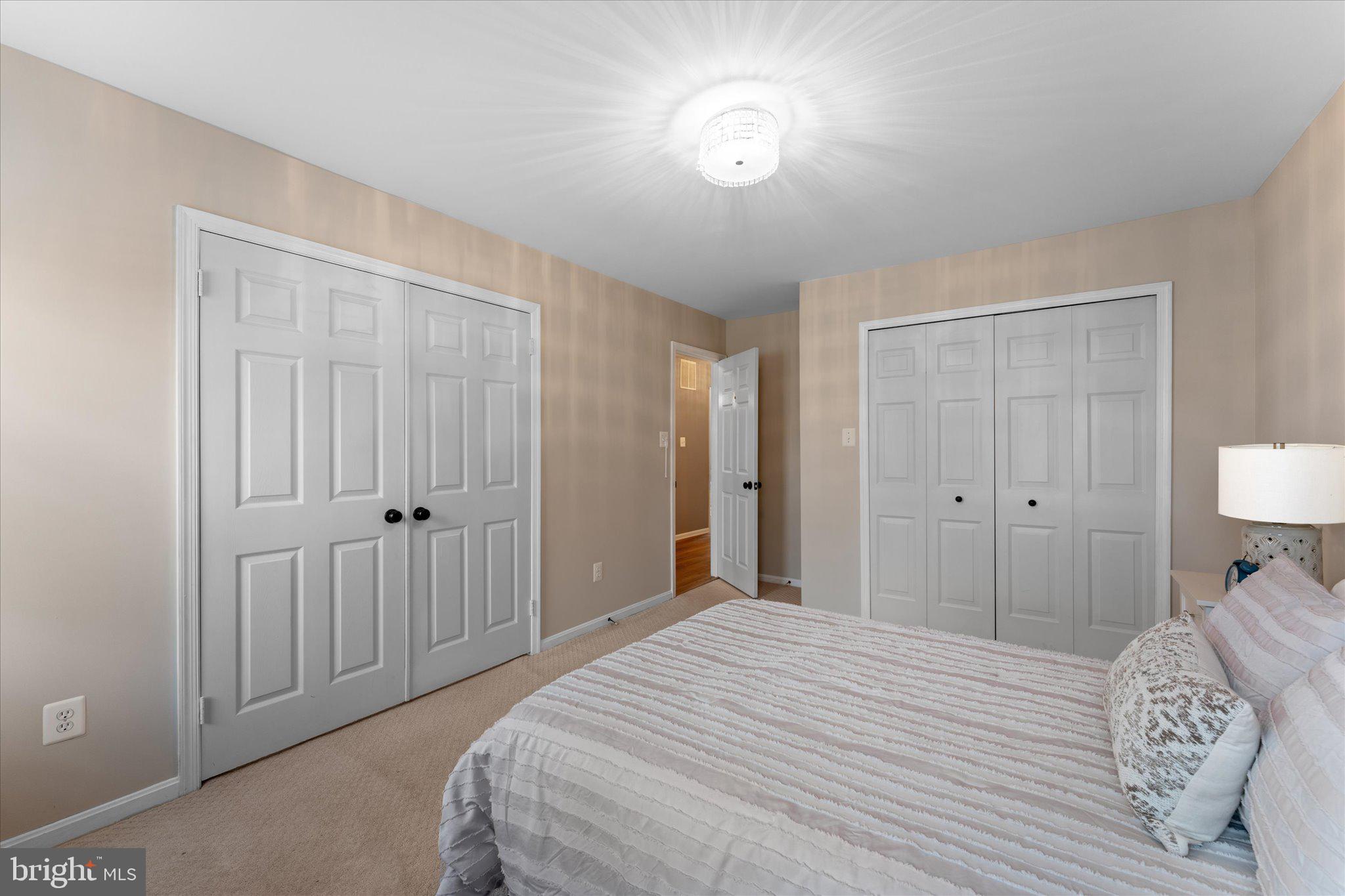 FOX MILL WOODS - Residential