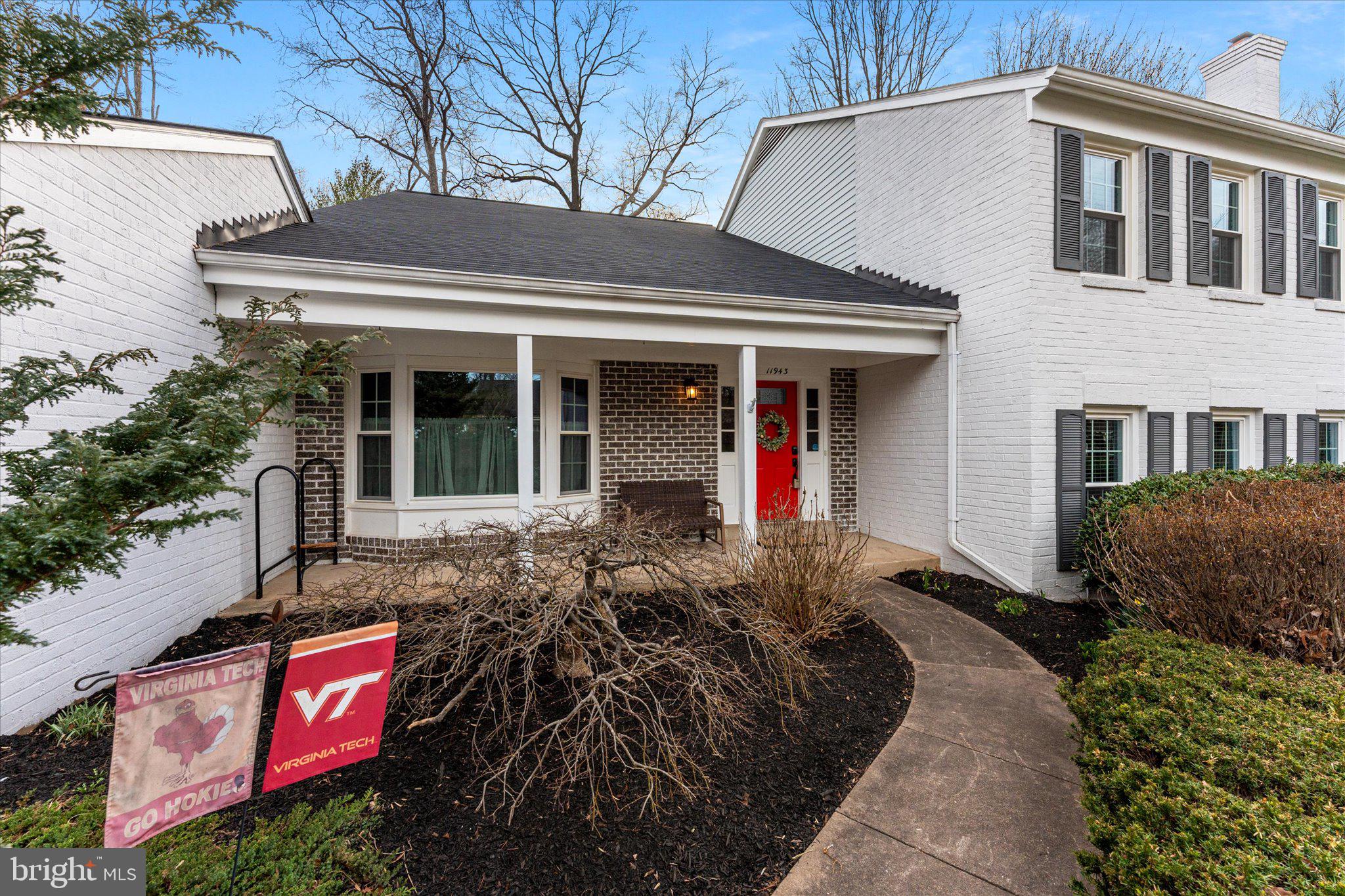 FOX MILL WOODS - Residential