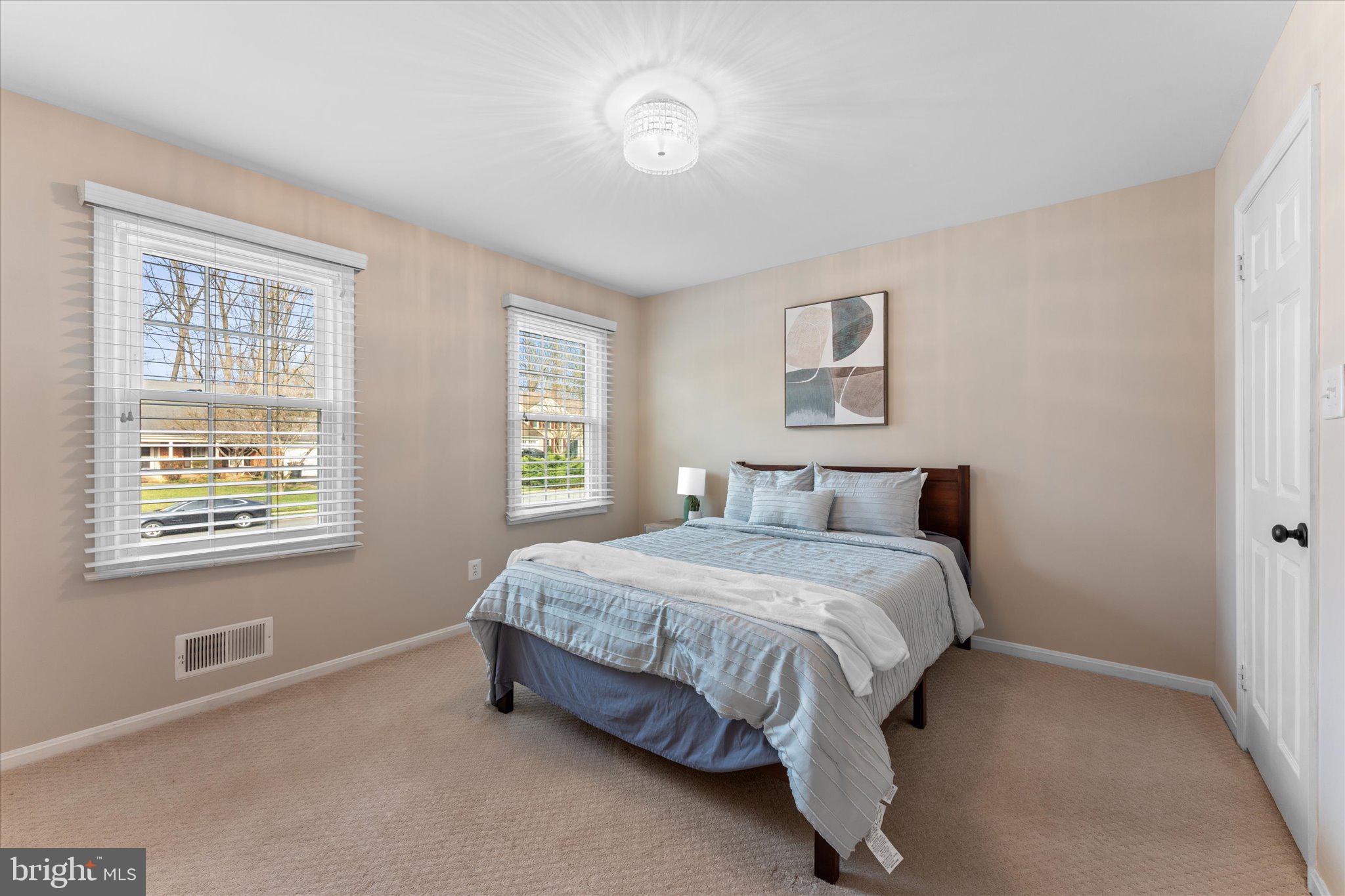 FOX MILL WOODS - Residential