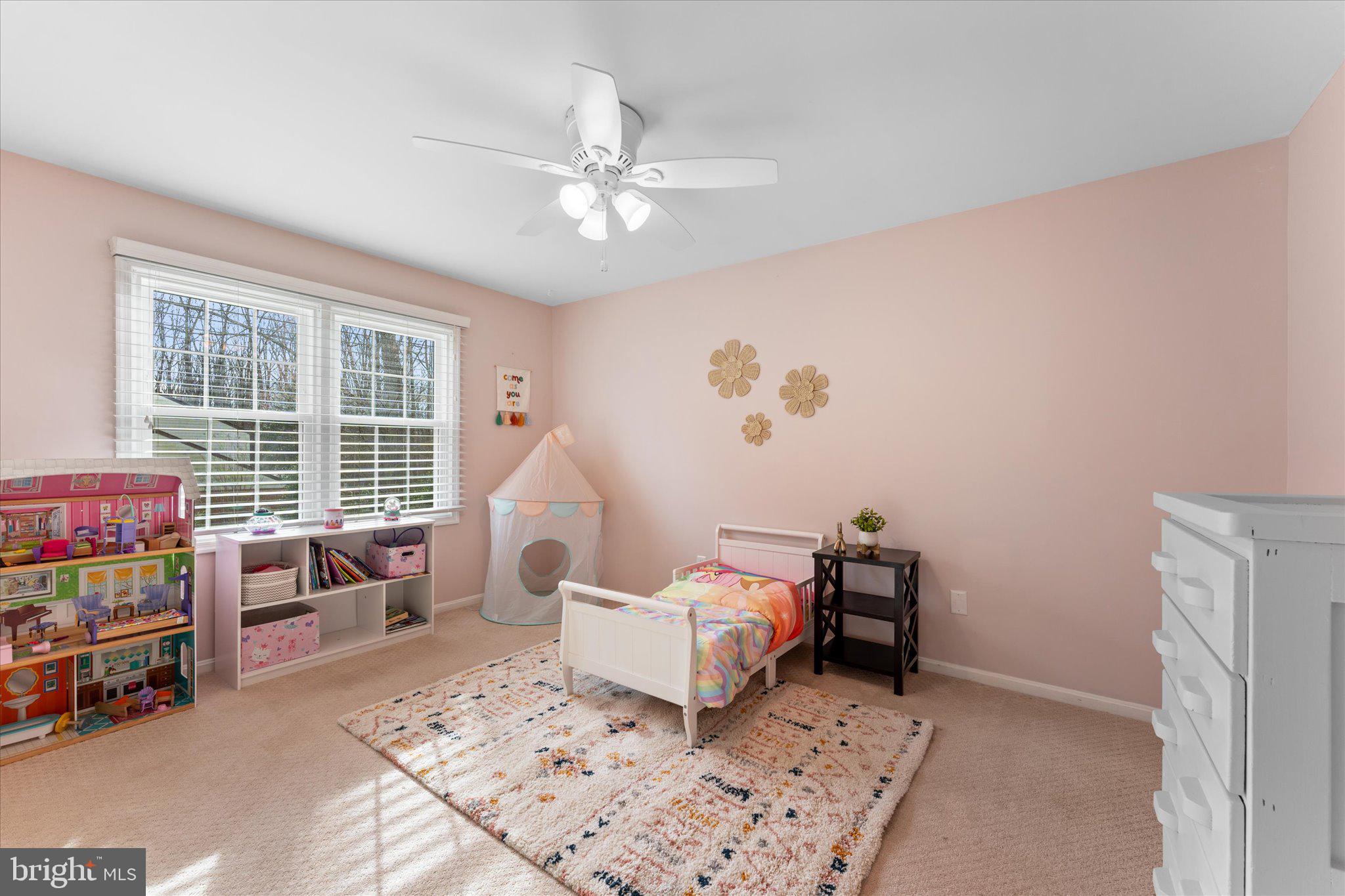 FOX MILL WOODS - Residential