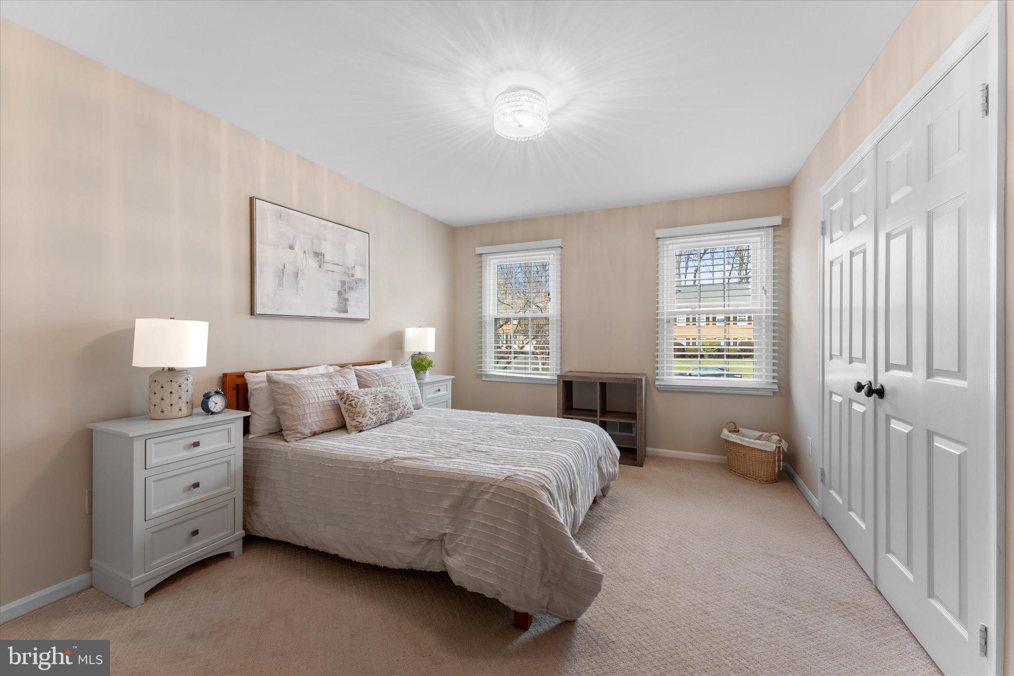 FOX MILL WOODS - Residential