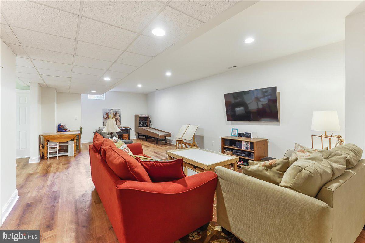 GREEN GLEN - Residential