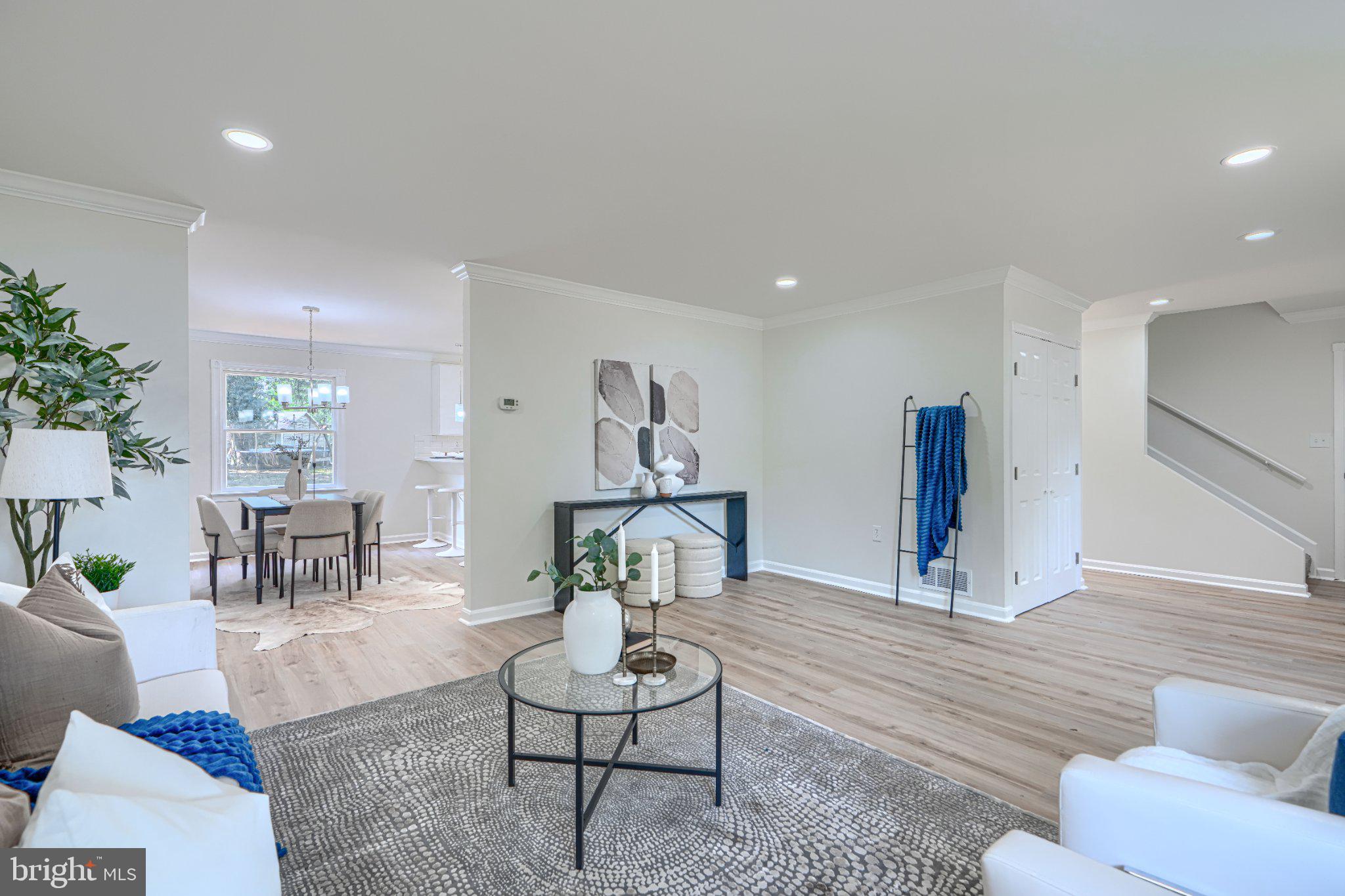 915 KIMBERLY WAY