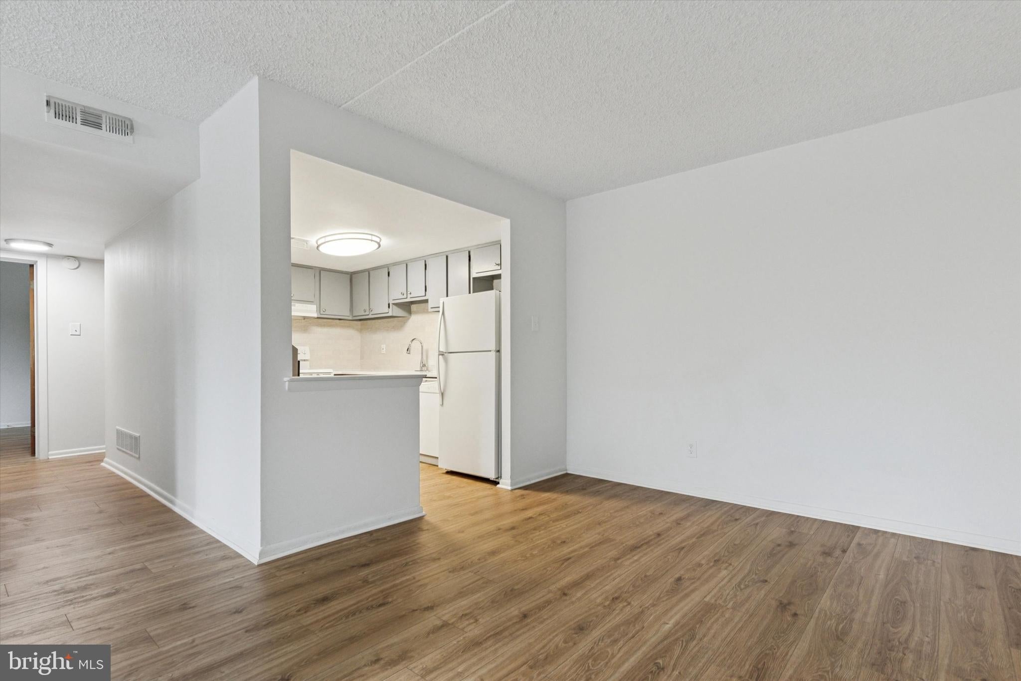 344 SUMMIT HOUSE 344