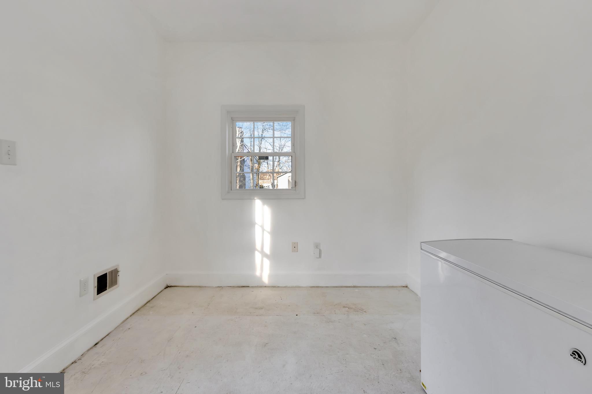 DORCHESTER - ST. CHARLES - Residential