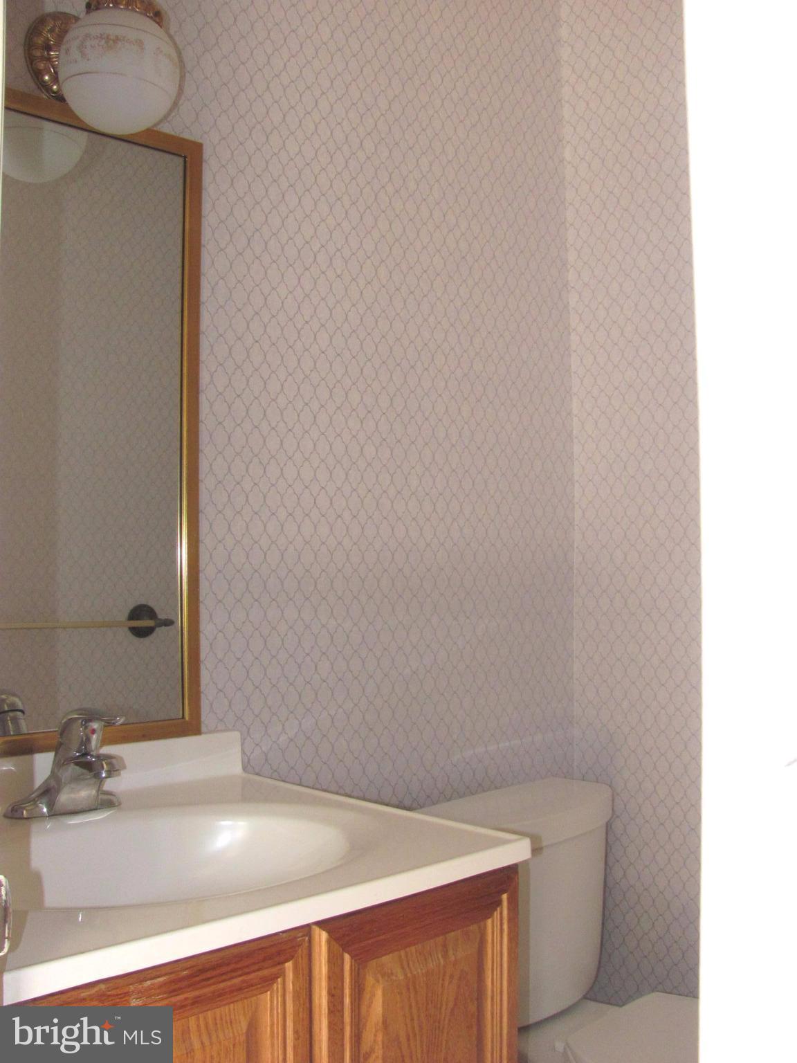 SOUTHGATE WOODS TOWNHOUSES - Residential