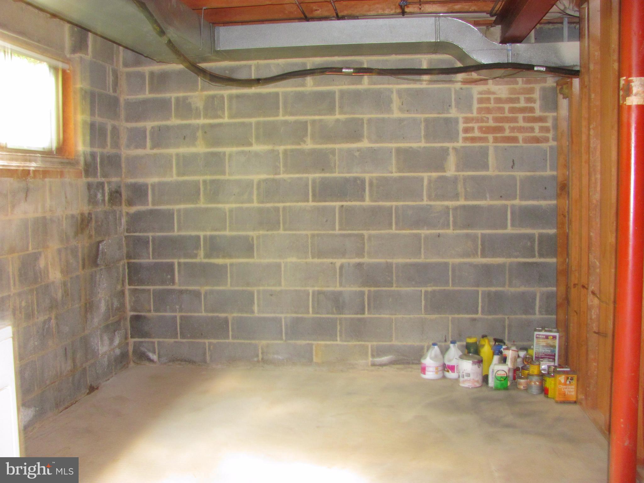 SOUTHGATE WOODS TOWNHOUSES - Residential