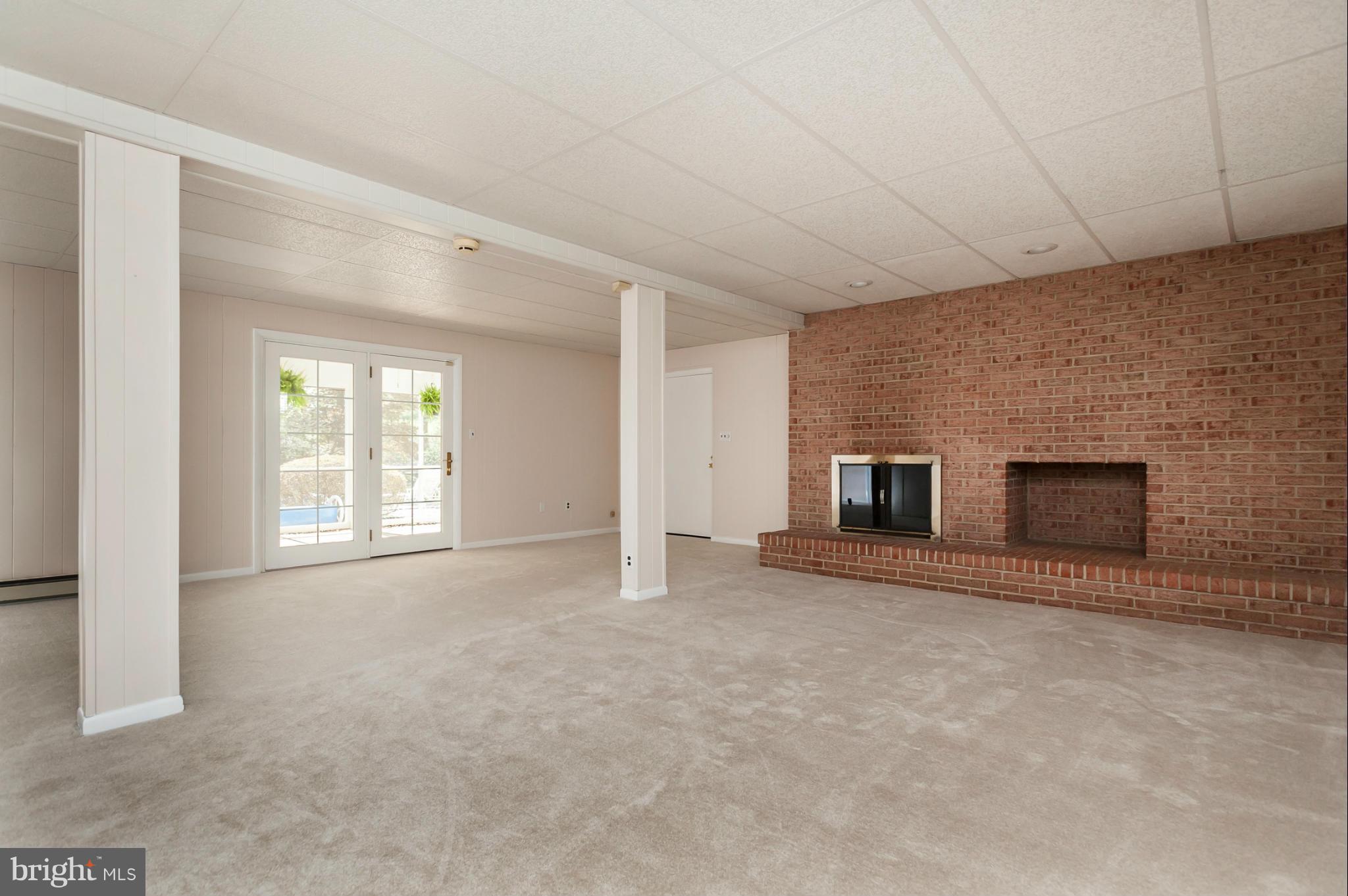 CARROLL MANOR - Residential