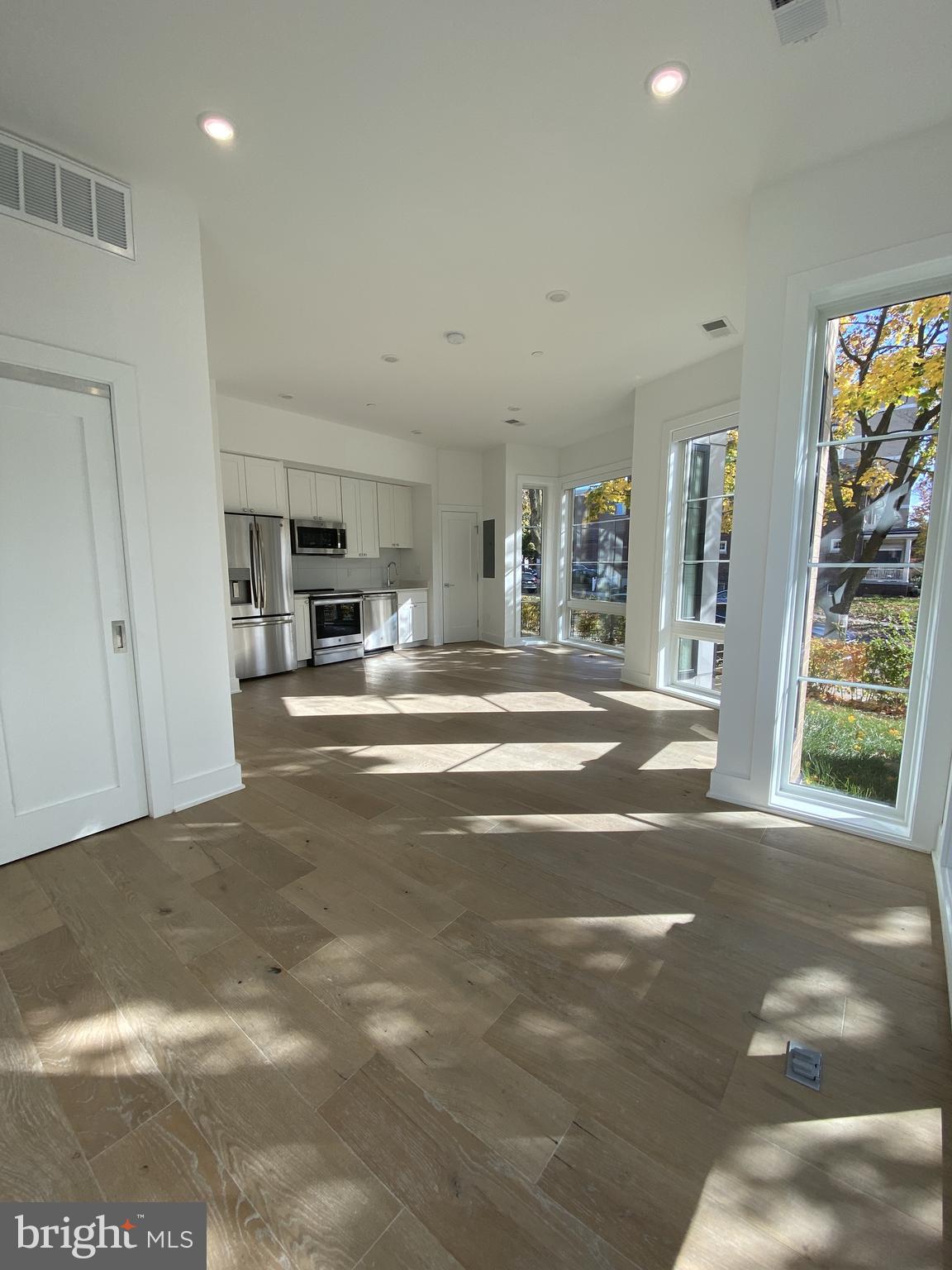 5301 CONNECTICUT AVENUE NW 302