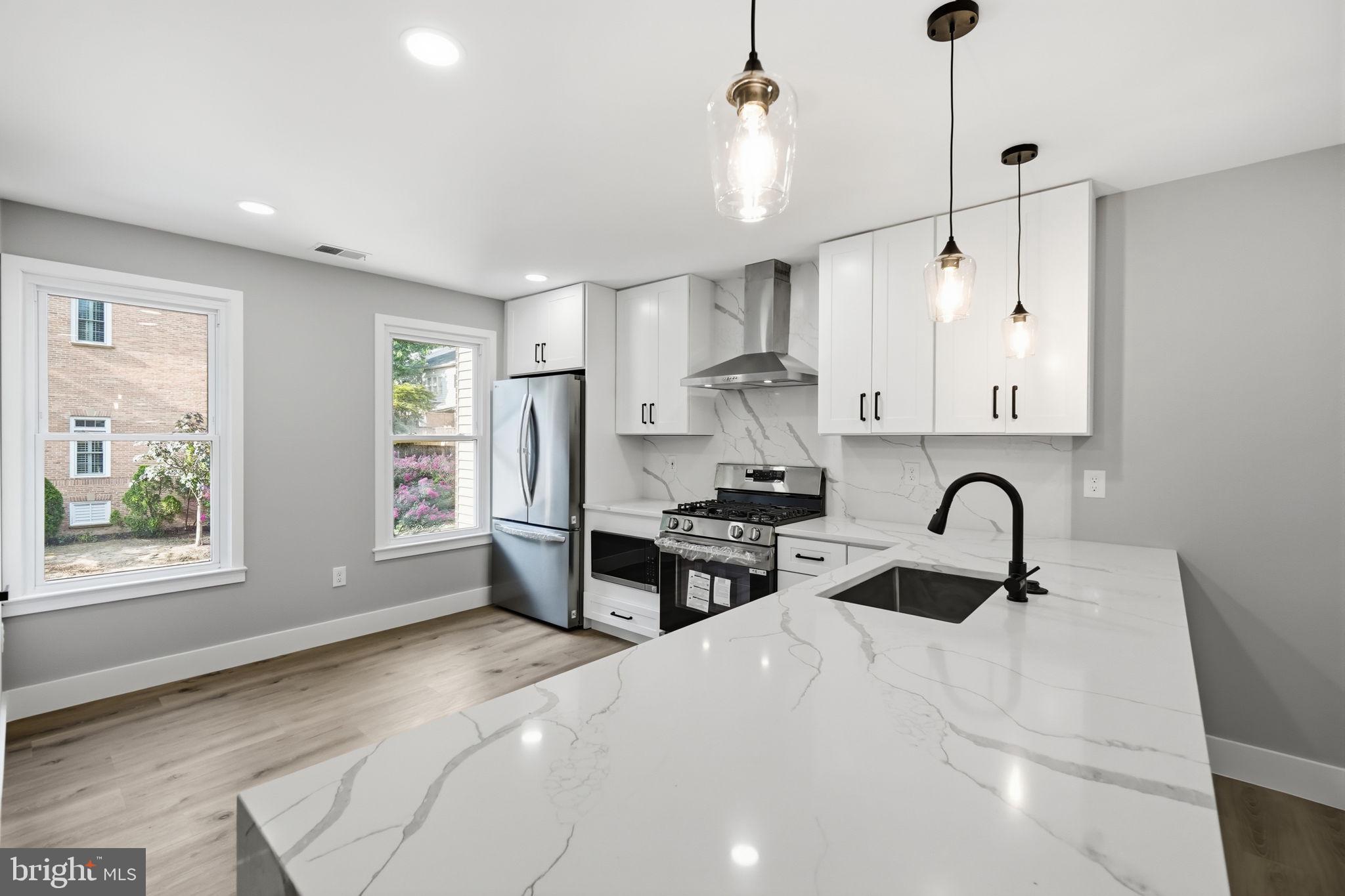 7559 CHRISLAND COVE