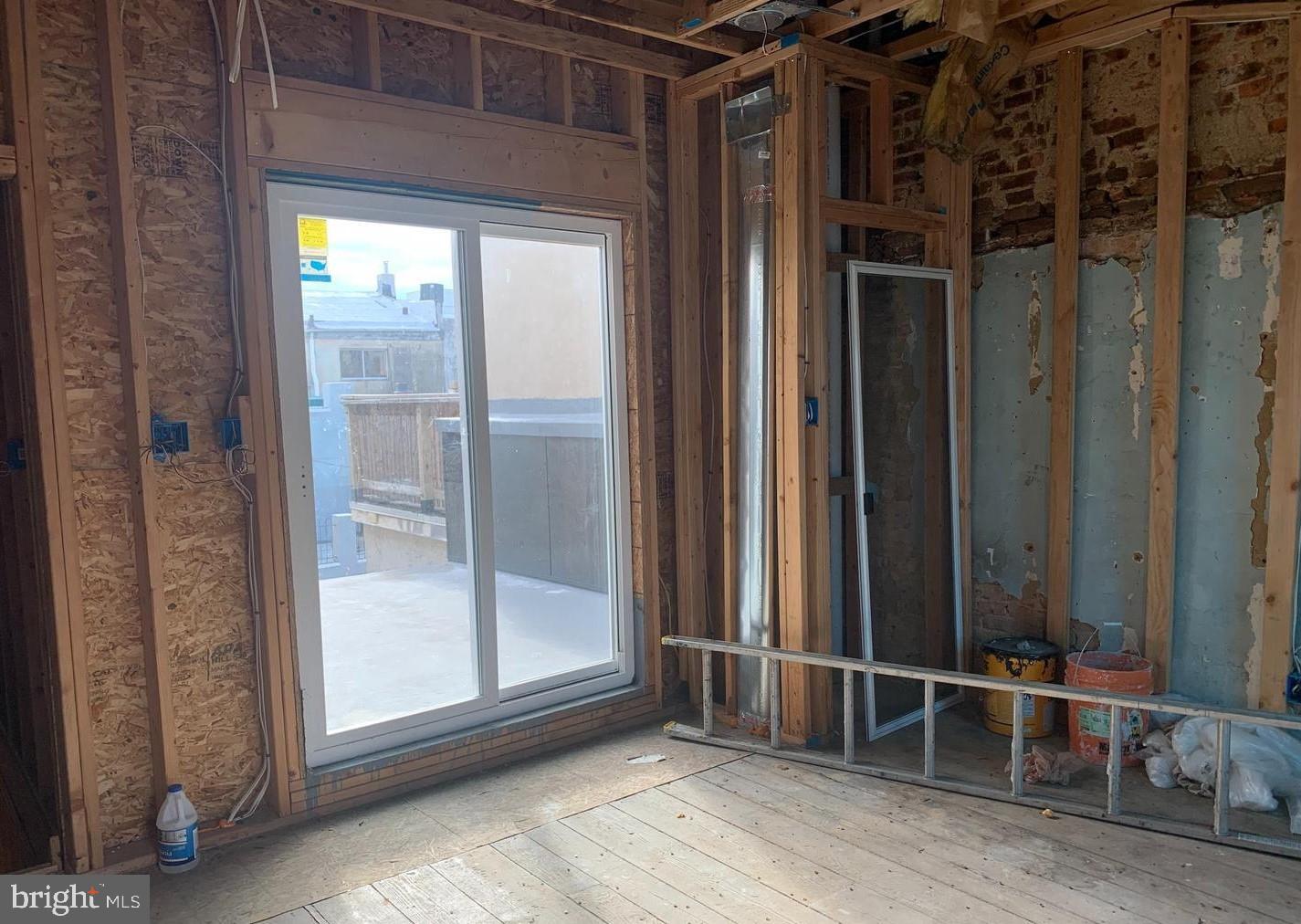 PASSYUNK SQUARE - Residential