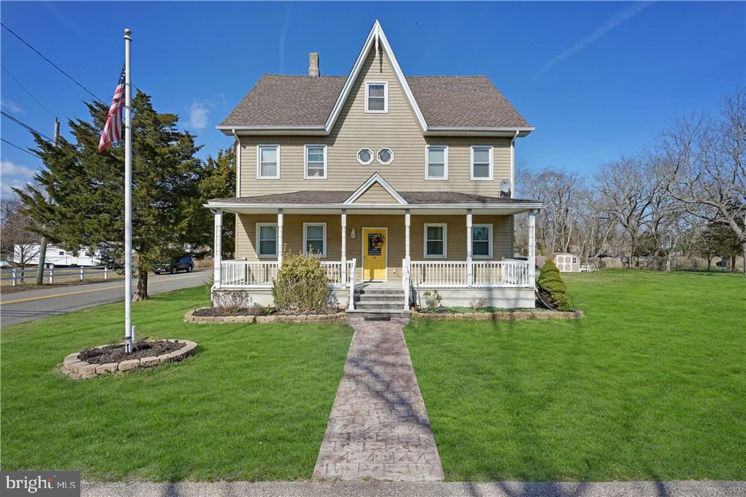130 THOMAS AVENUE