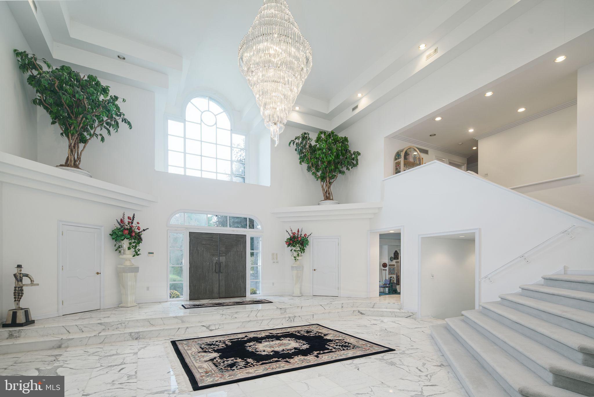 HUNTINGDON VALLEY - Residential