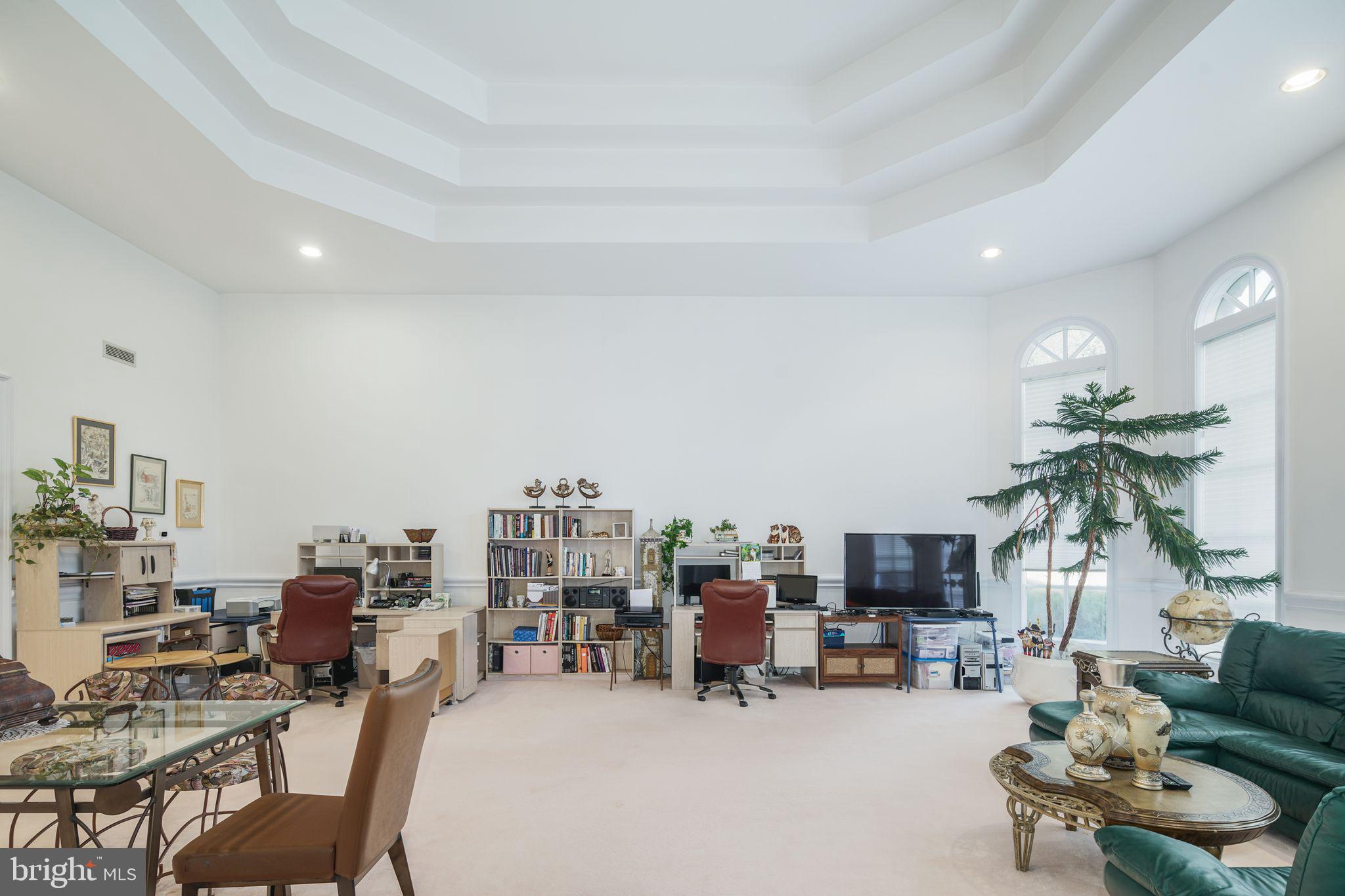 HUNTINGDON VALLEY - Residential