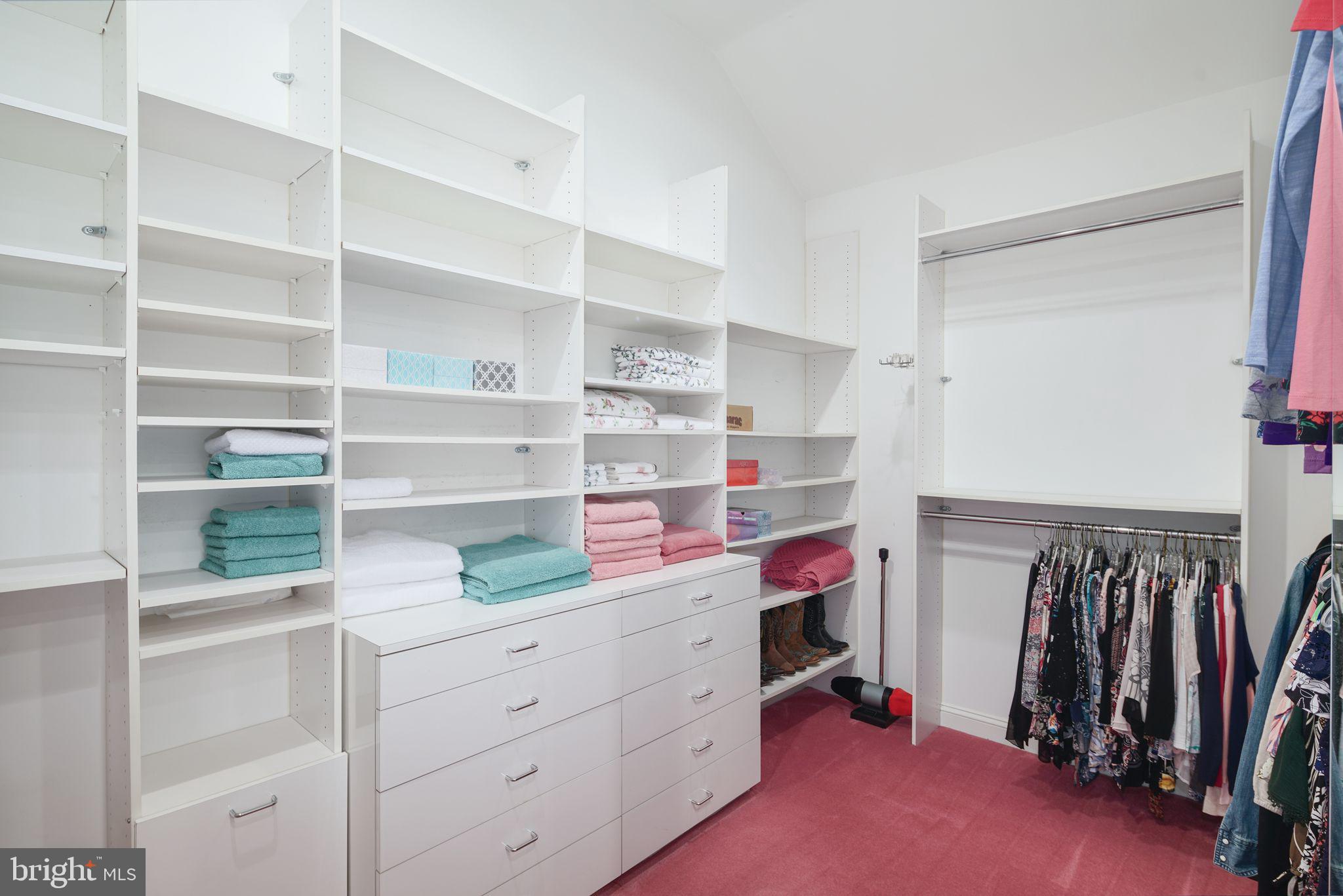 HUNTINGDON VALLEY - Residential