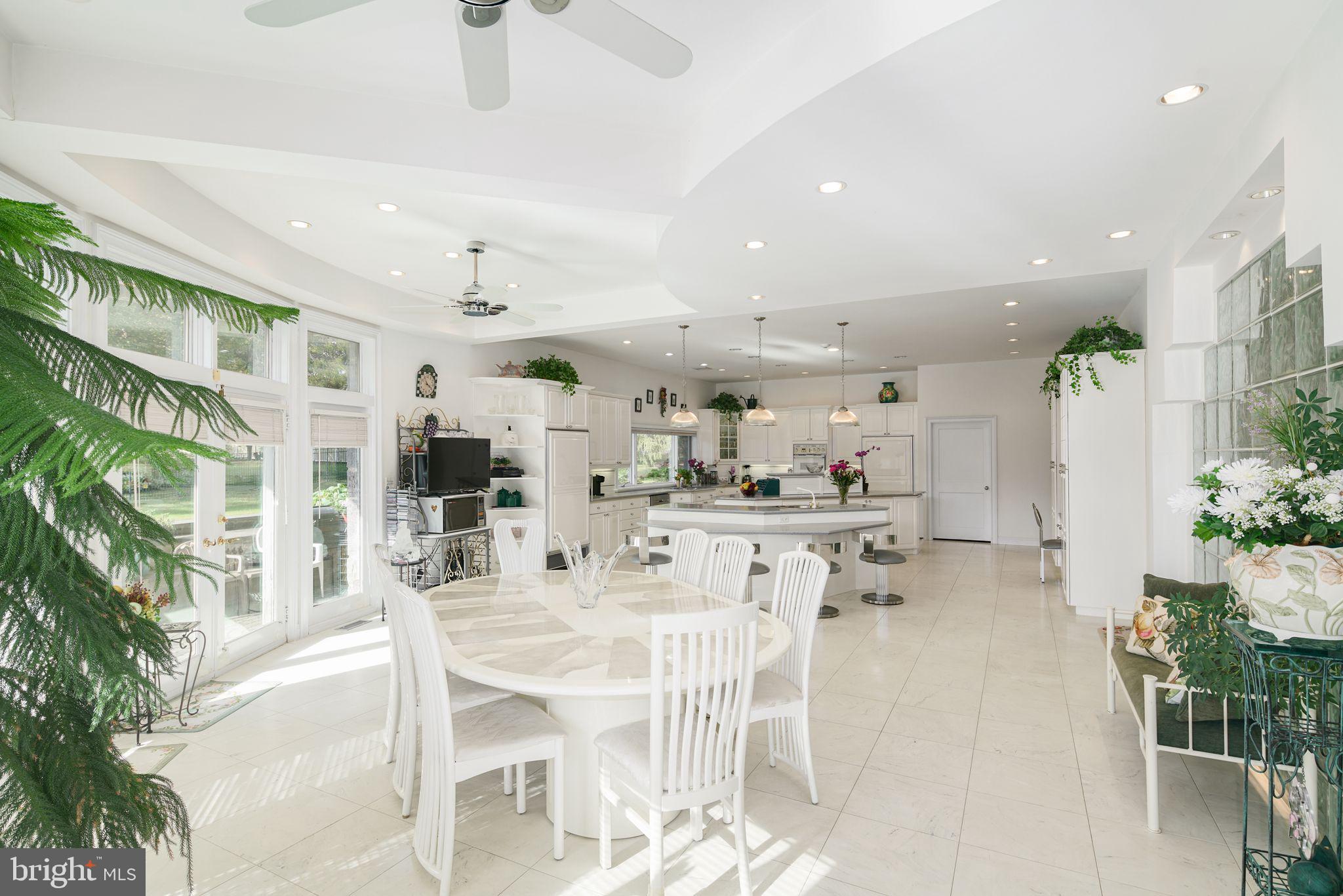 HUNTINGDON VALLEY - Residential