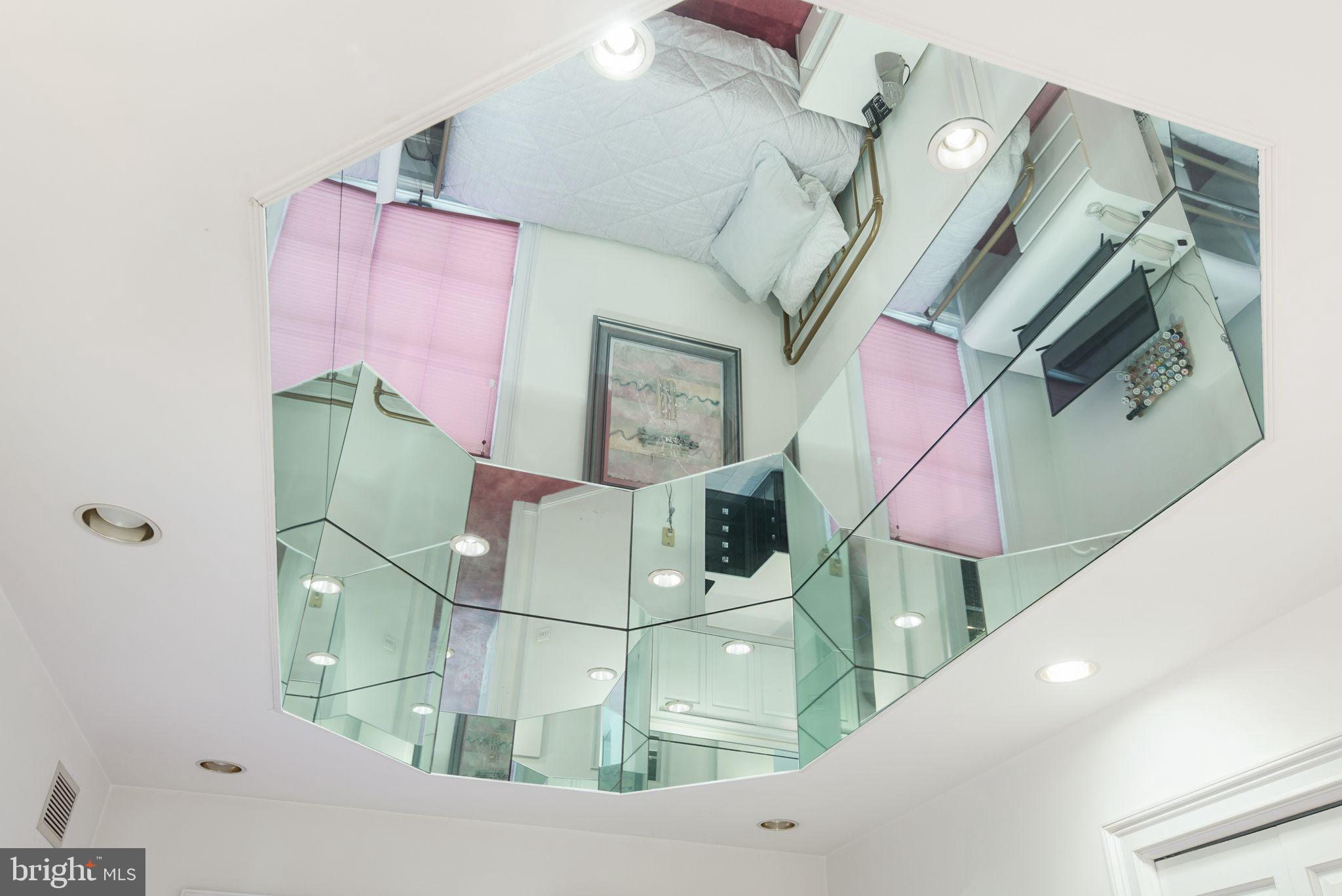 HUNTINGDON VALLEY - Residential