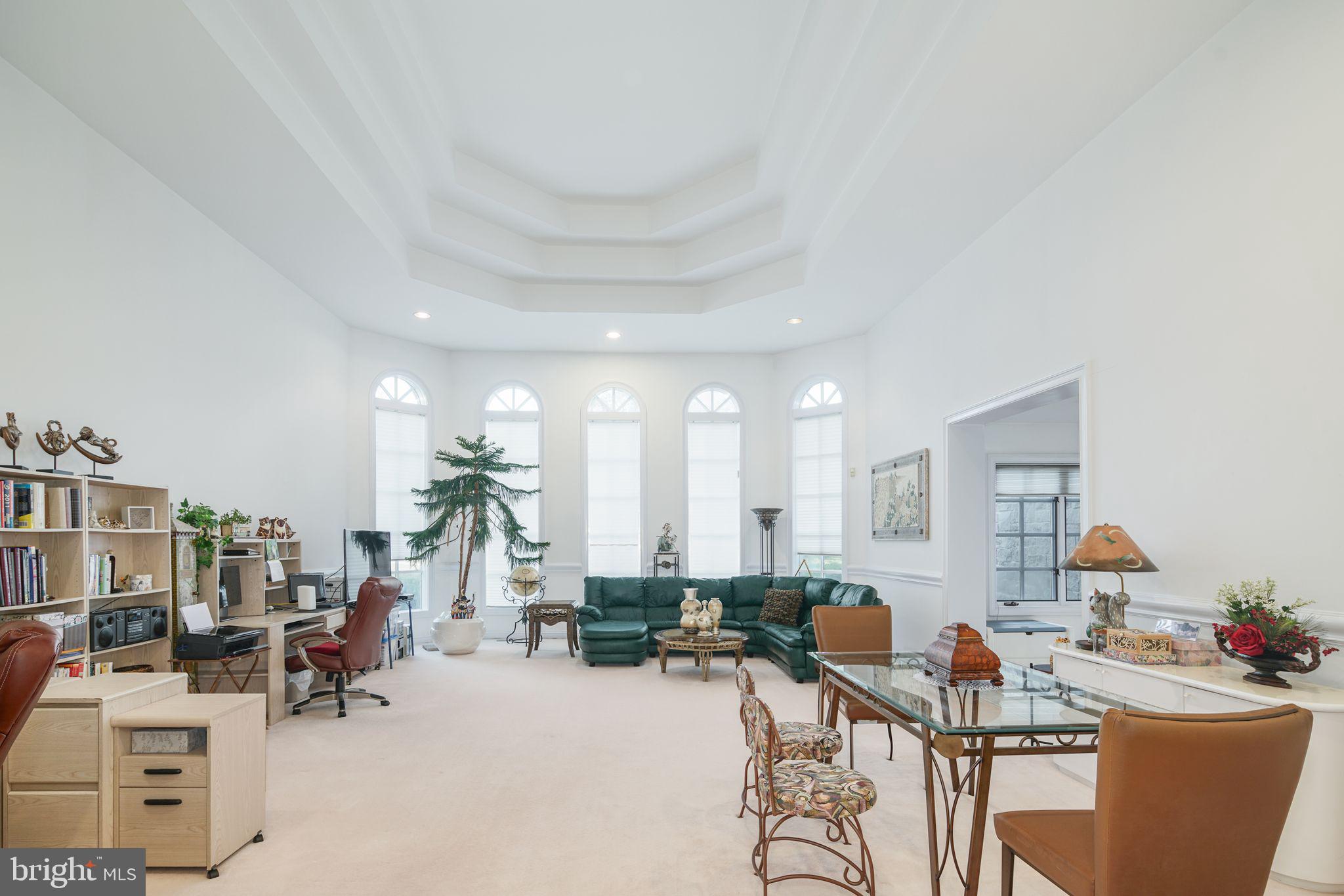 HUNTINGDON VALLEY - Residential