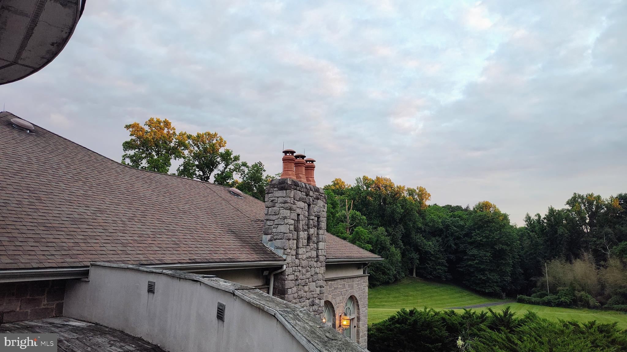 HUNTINGDON VALLEY - Residential