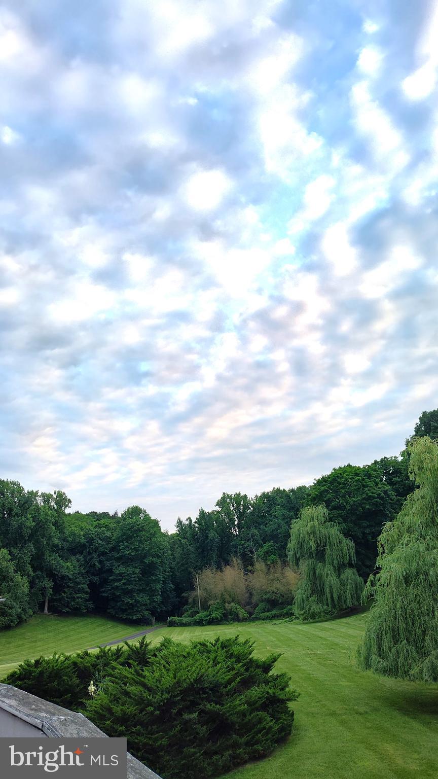 HUNTINGDON VALLEY - Residential