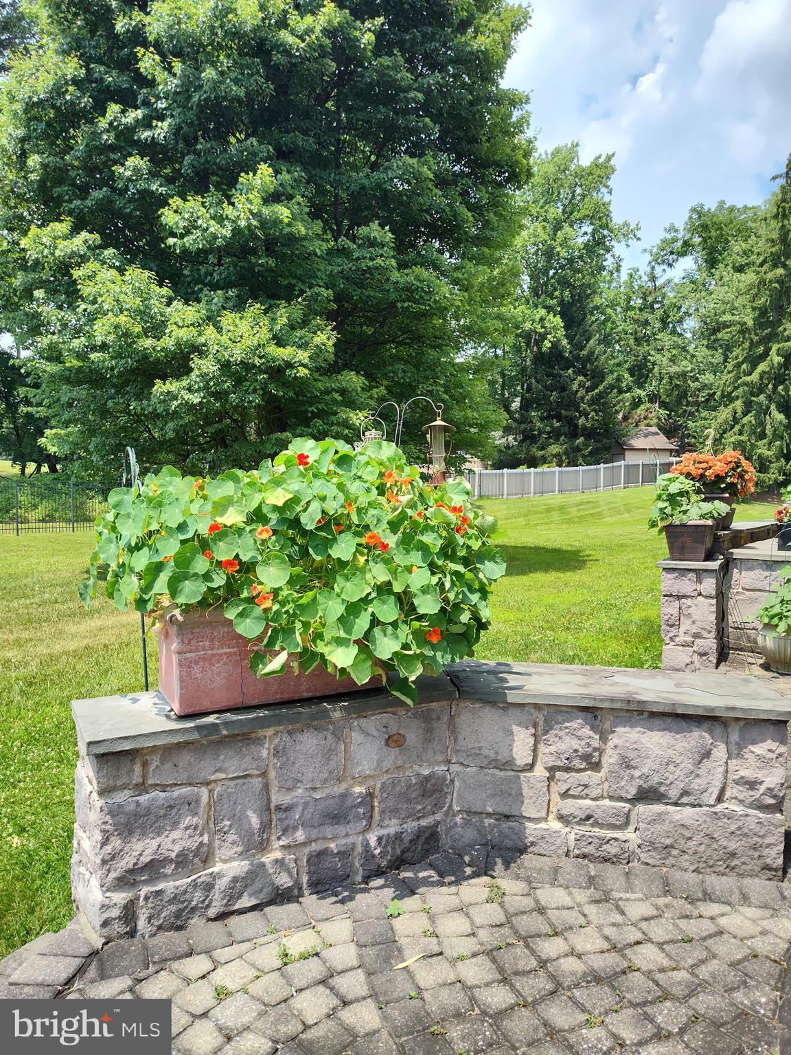 HUNTINGDON VALLEY - Residential