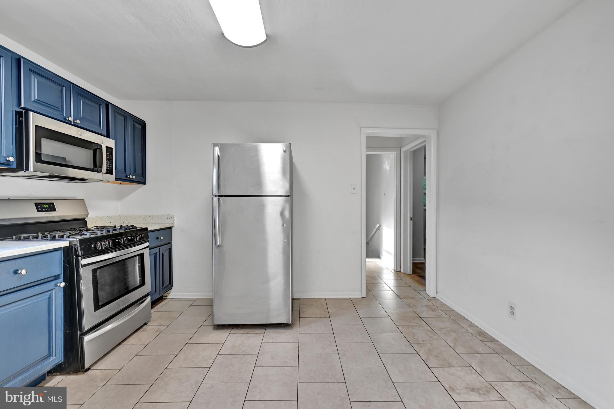 811 SEAGROVE ROAD E 811