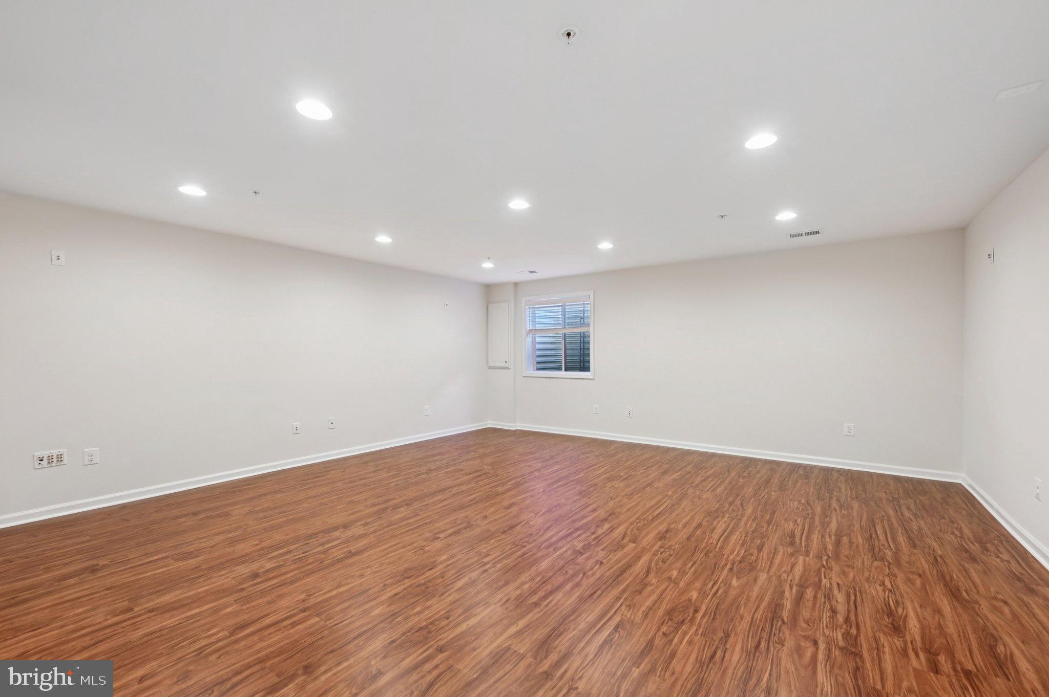 CLARKSBURG VILLAGE - Residential Lease