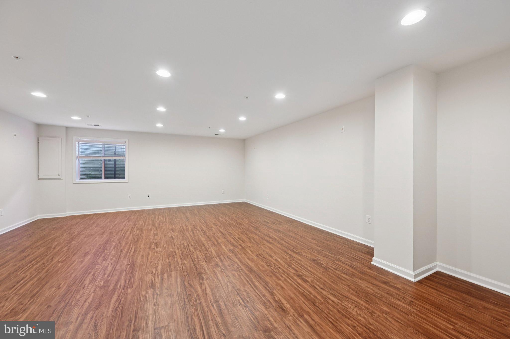 CLARKSBURG VILLAGE - Residential Lease