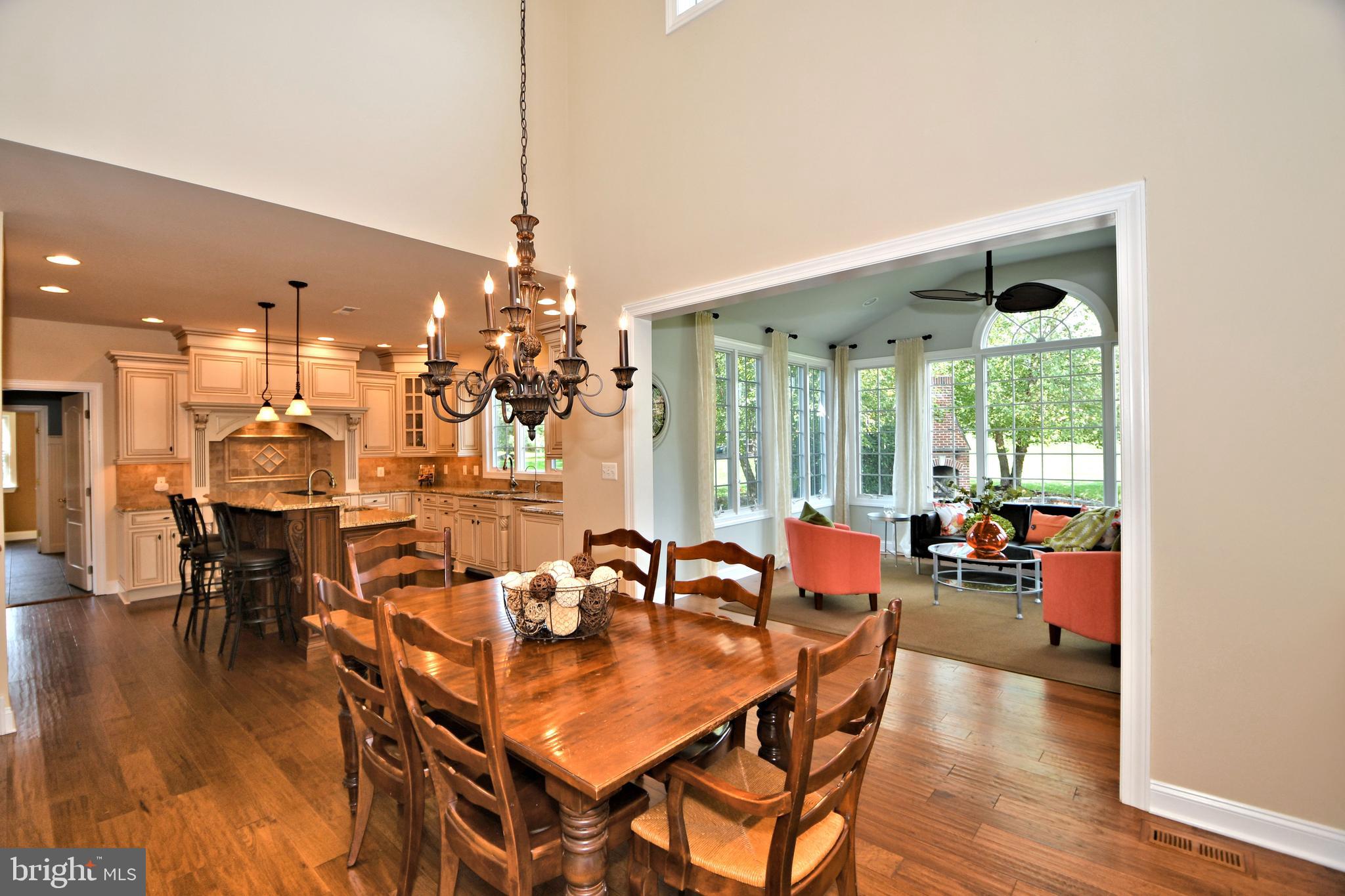 RIVER CROSSING - Residential