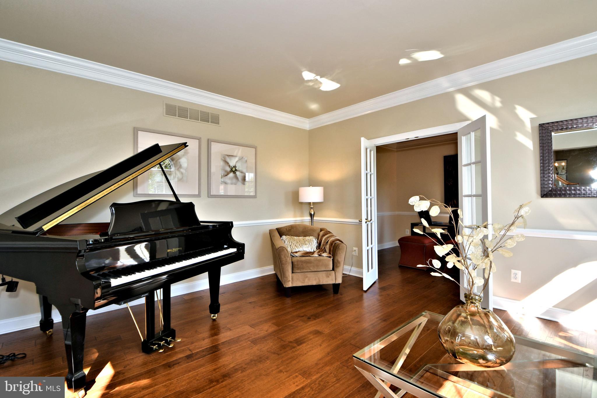 RIVER CROSSING - Residential