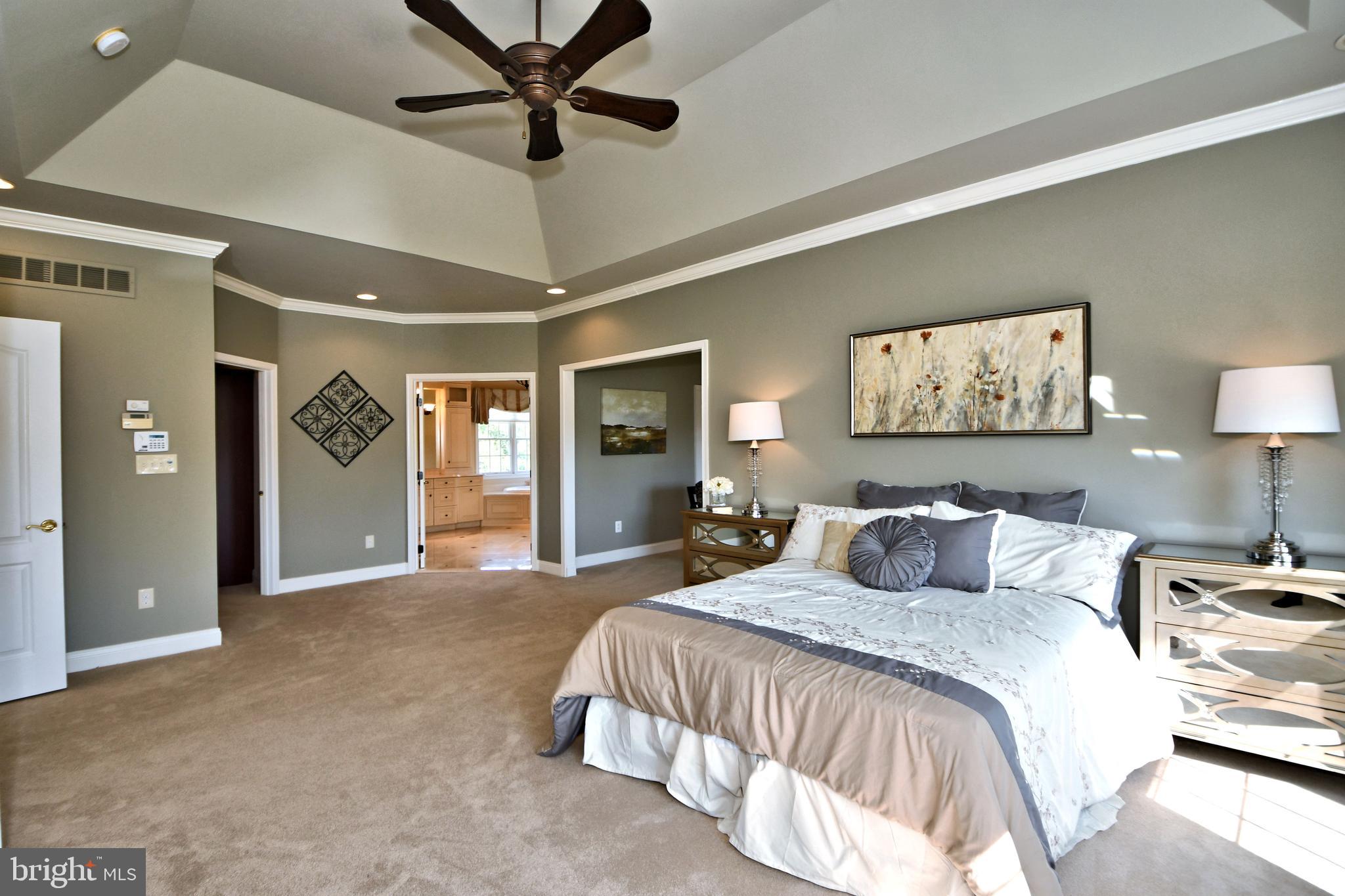 RIVER CROSSING - Residential