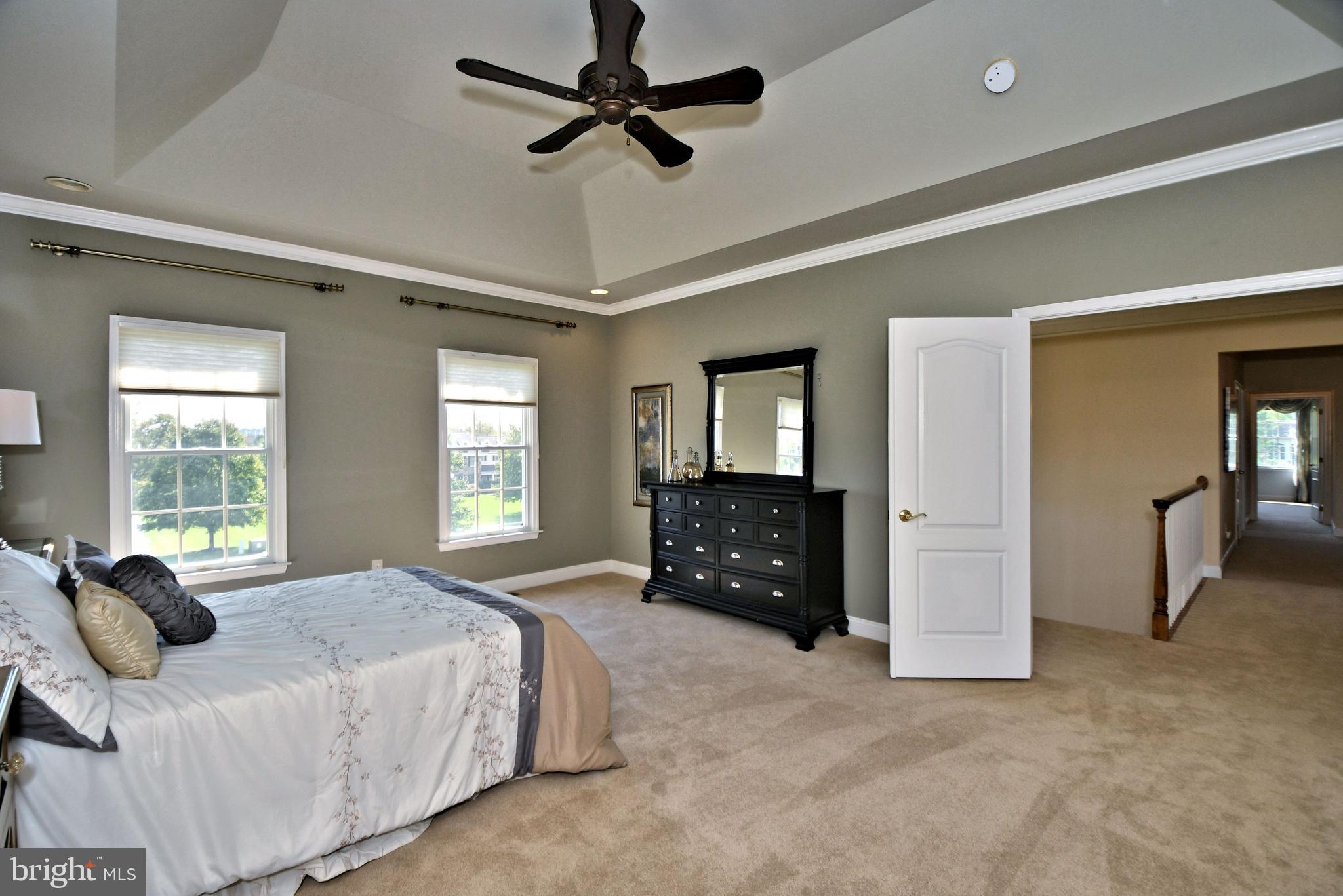 RIVER CROSSING - Residential