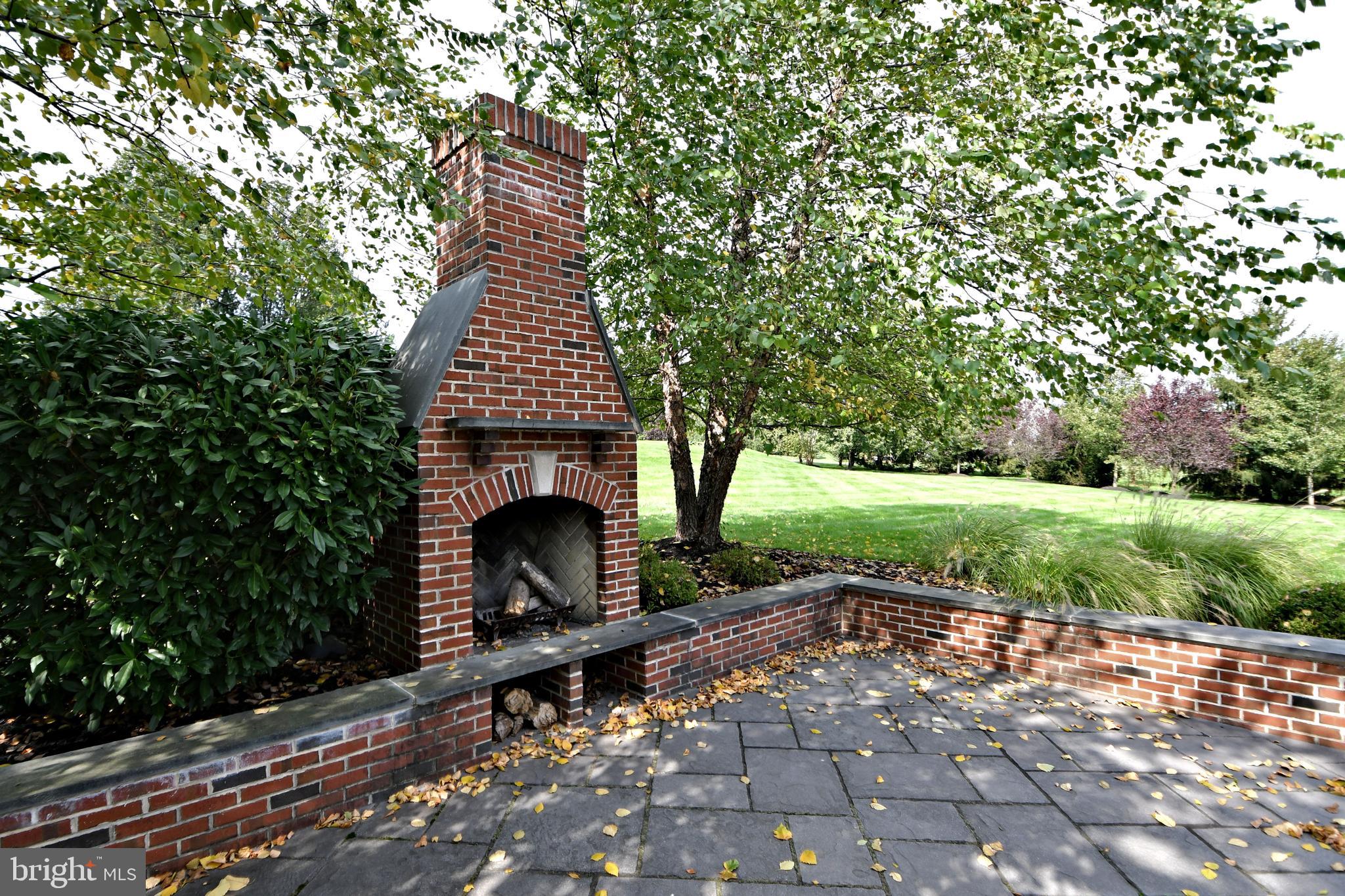 RIVER CROSSING - Residential