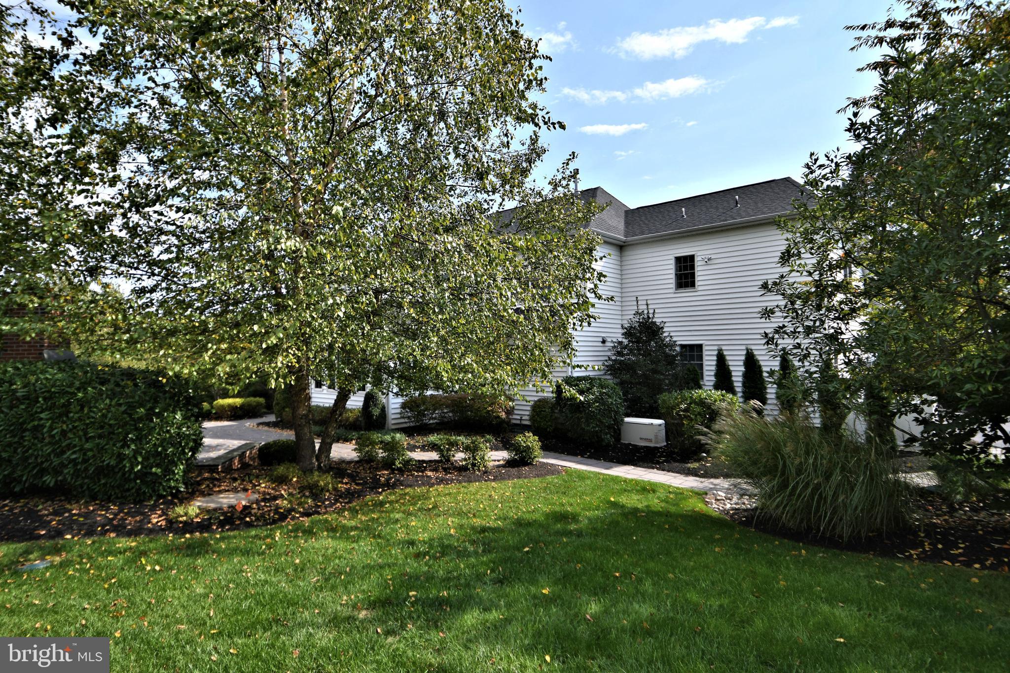 RIVER CROSSING - Residential