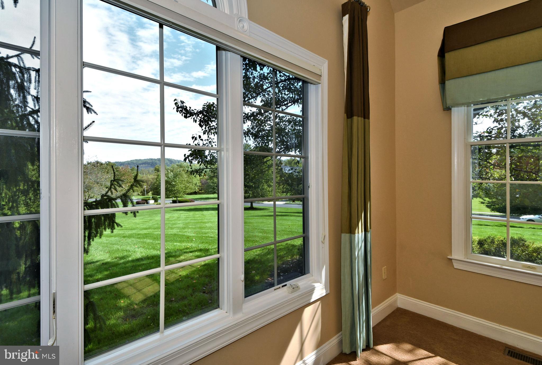 RIVER CROSSING - Residential