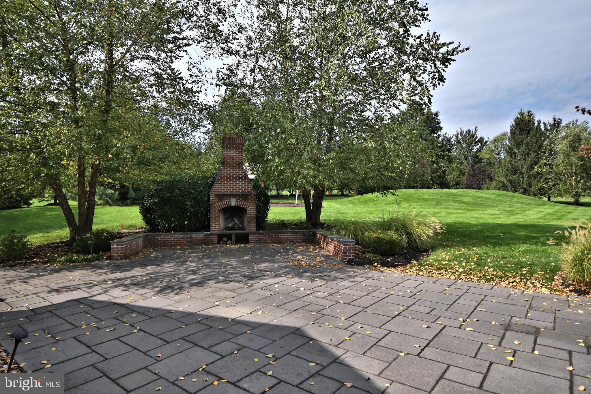 RIVER CROSSING - Residential