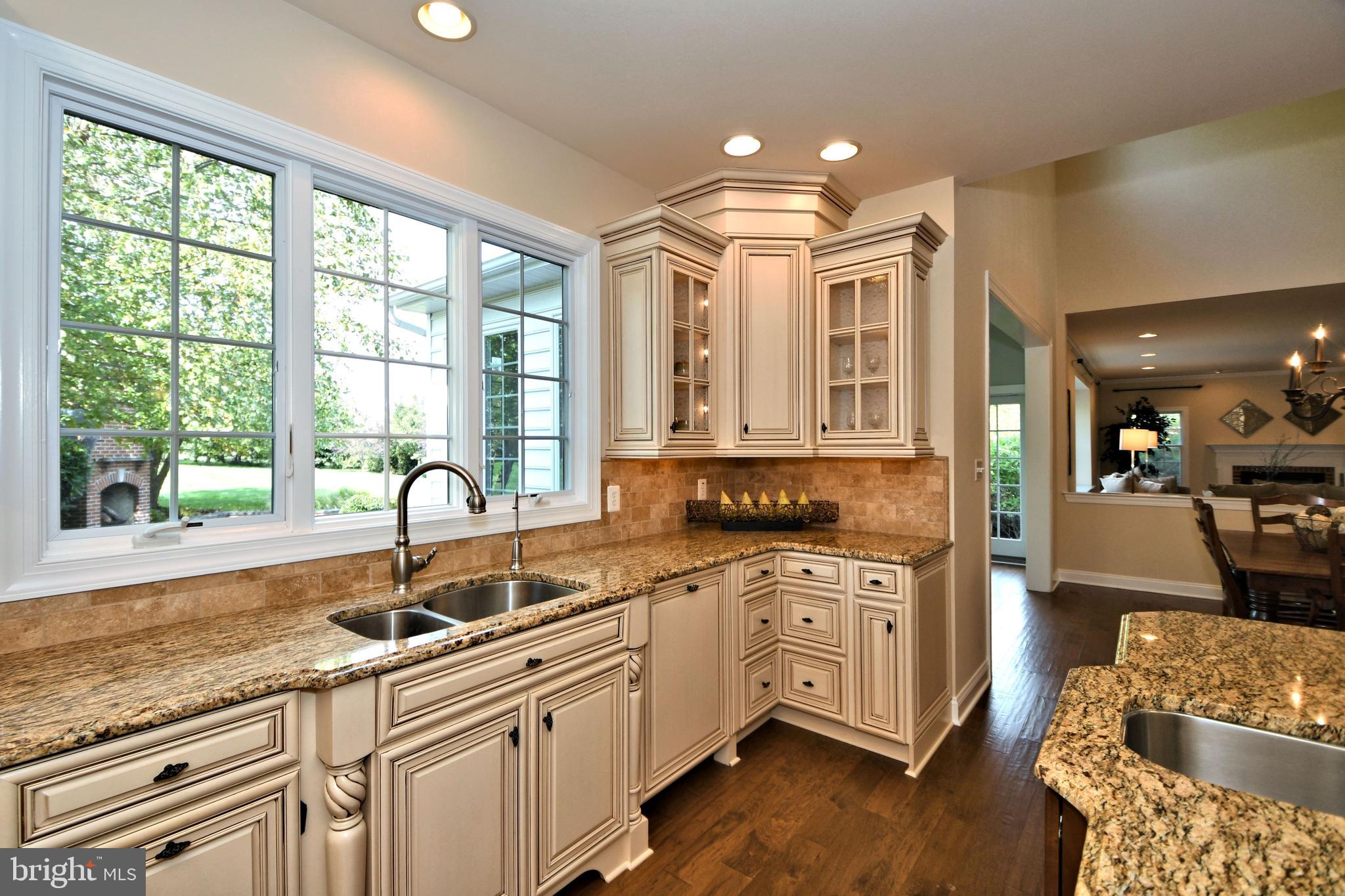 RIVER CROSSING - Residential