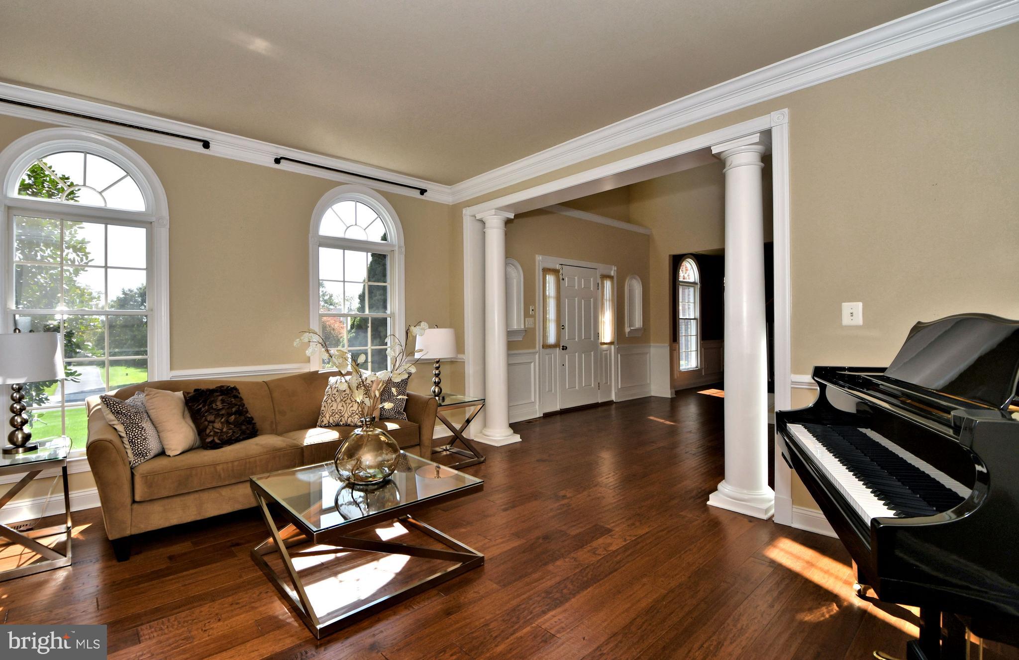 RIVER CROSSING - Residential