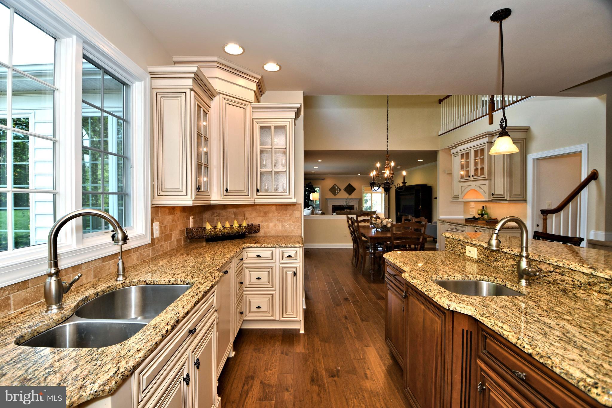 RIVER CROSSING - Residential