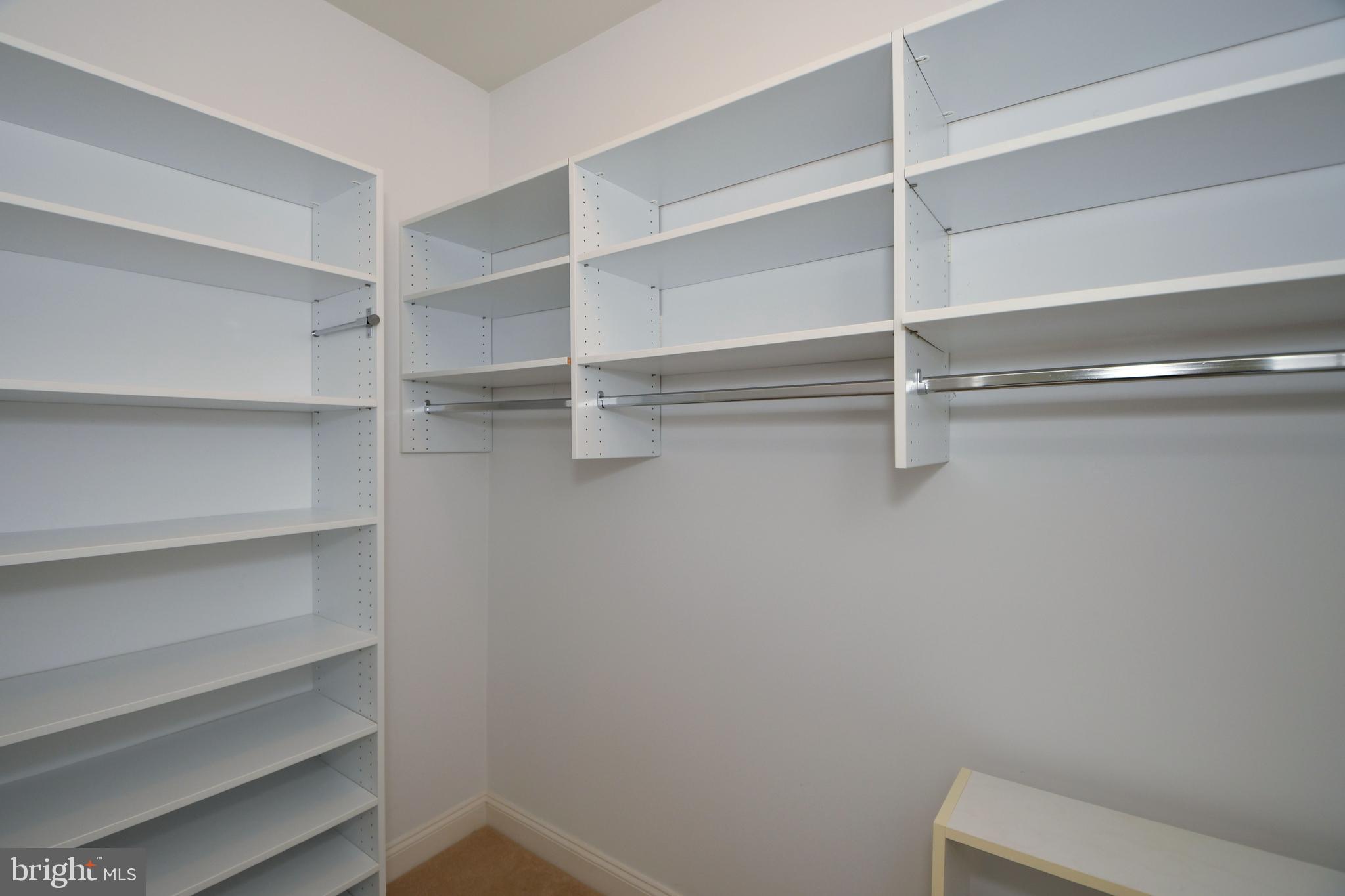 RIVER CROSSING - Residential