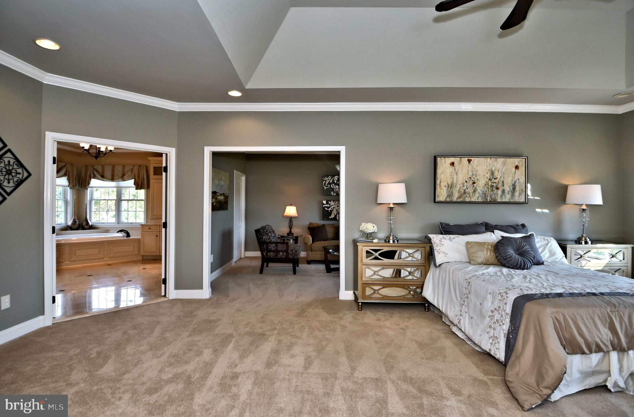 RIVER CROSSING - Residential