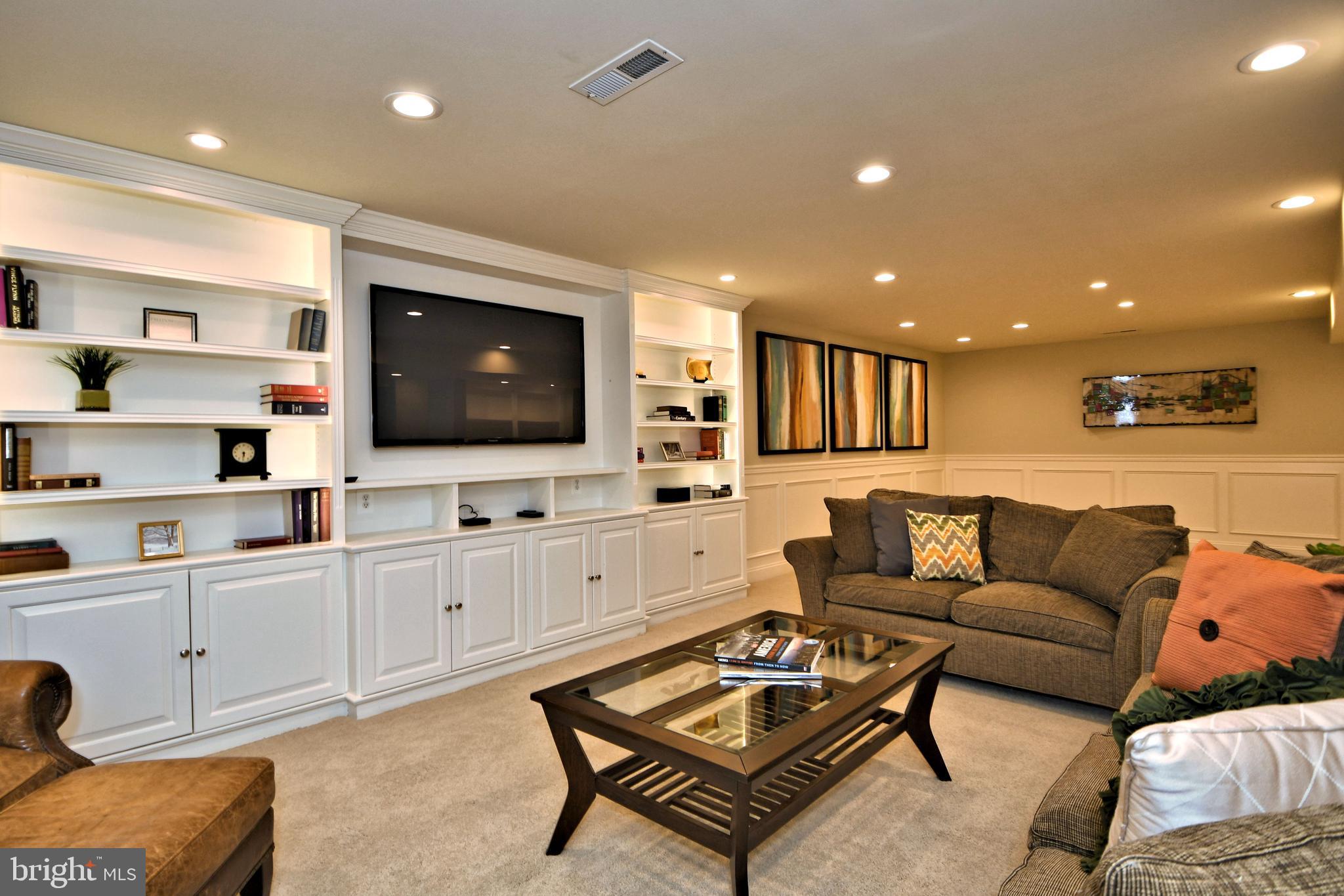 RIVER CROSSING - Residential